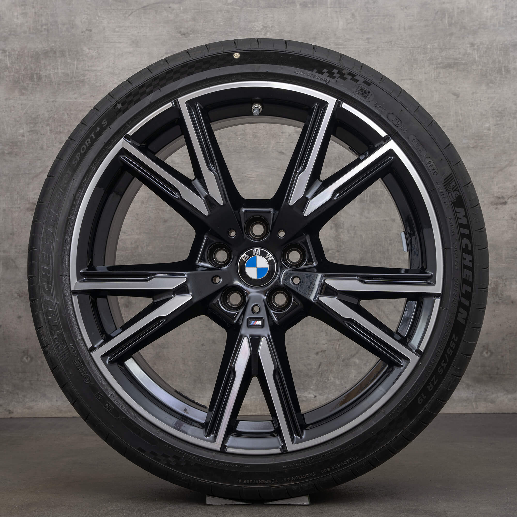 BMW 2er G42 Coupe Sommerräder 19 Zoll Felgen Sommerreifen Styling 893 M