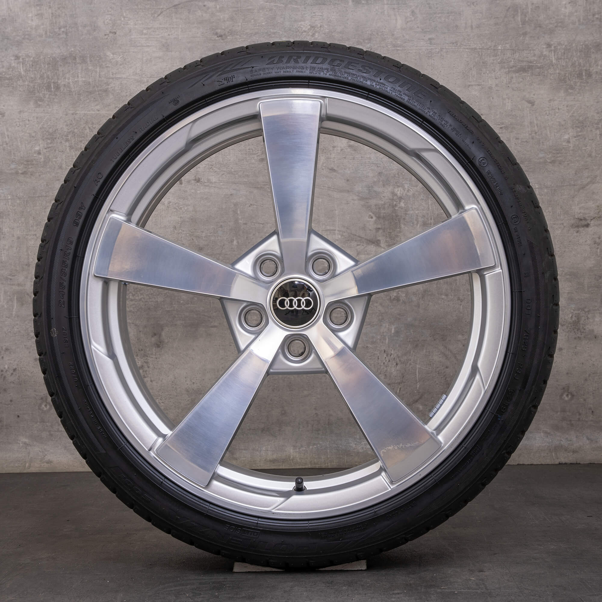 Originale Audi TT S RS vinterdæk med fælge 19 tommer 8S FV 8S0601025AQ sølv poleret