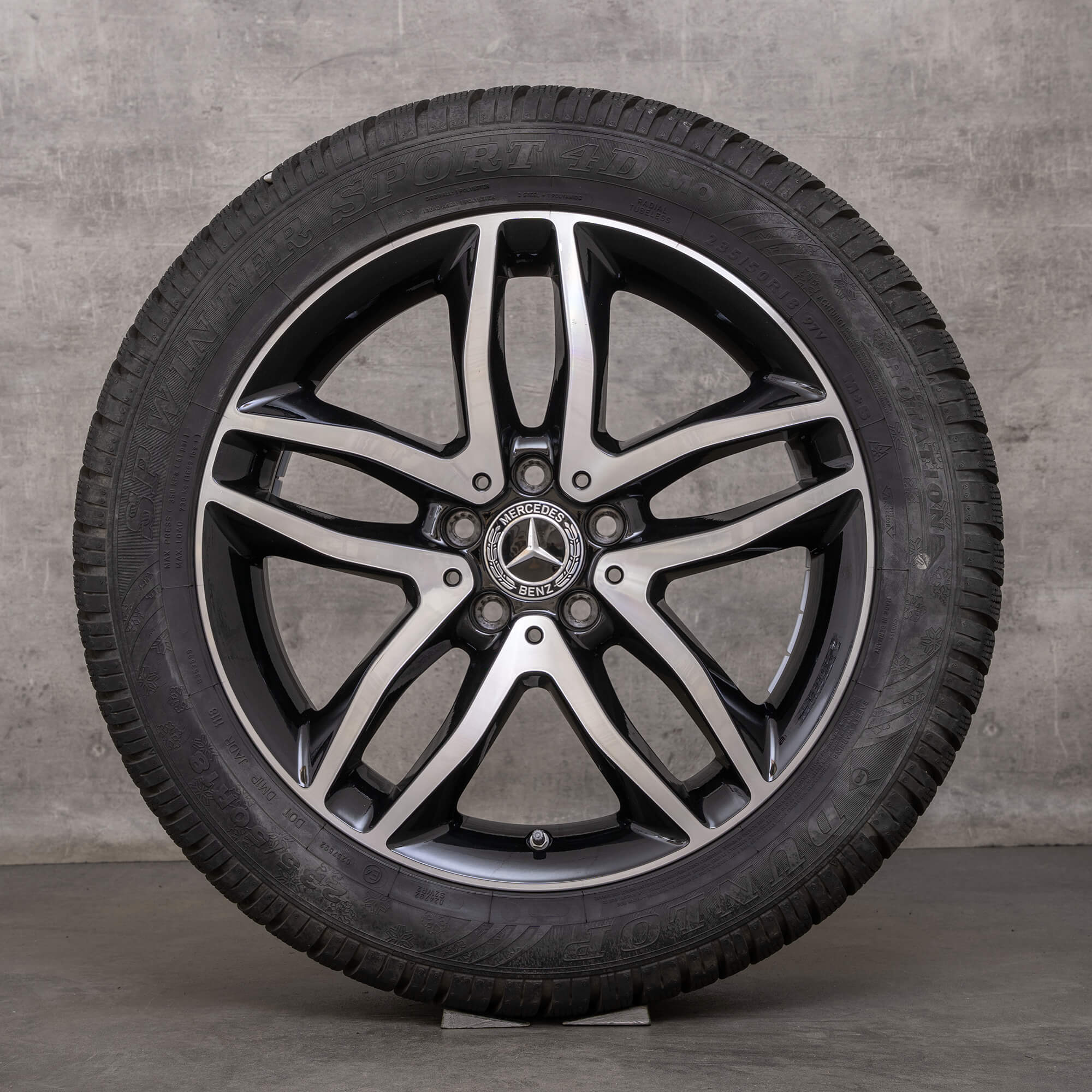 Original Mercedes Benz GLA Roues d'hiver 18 pouces X156 Jantes A1564010100 noir brillant