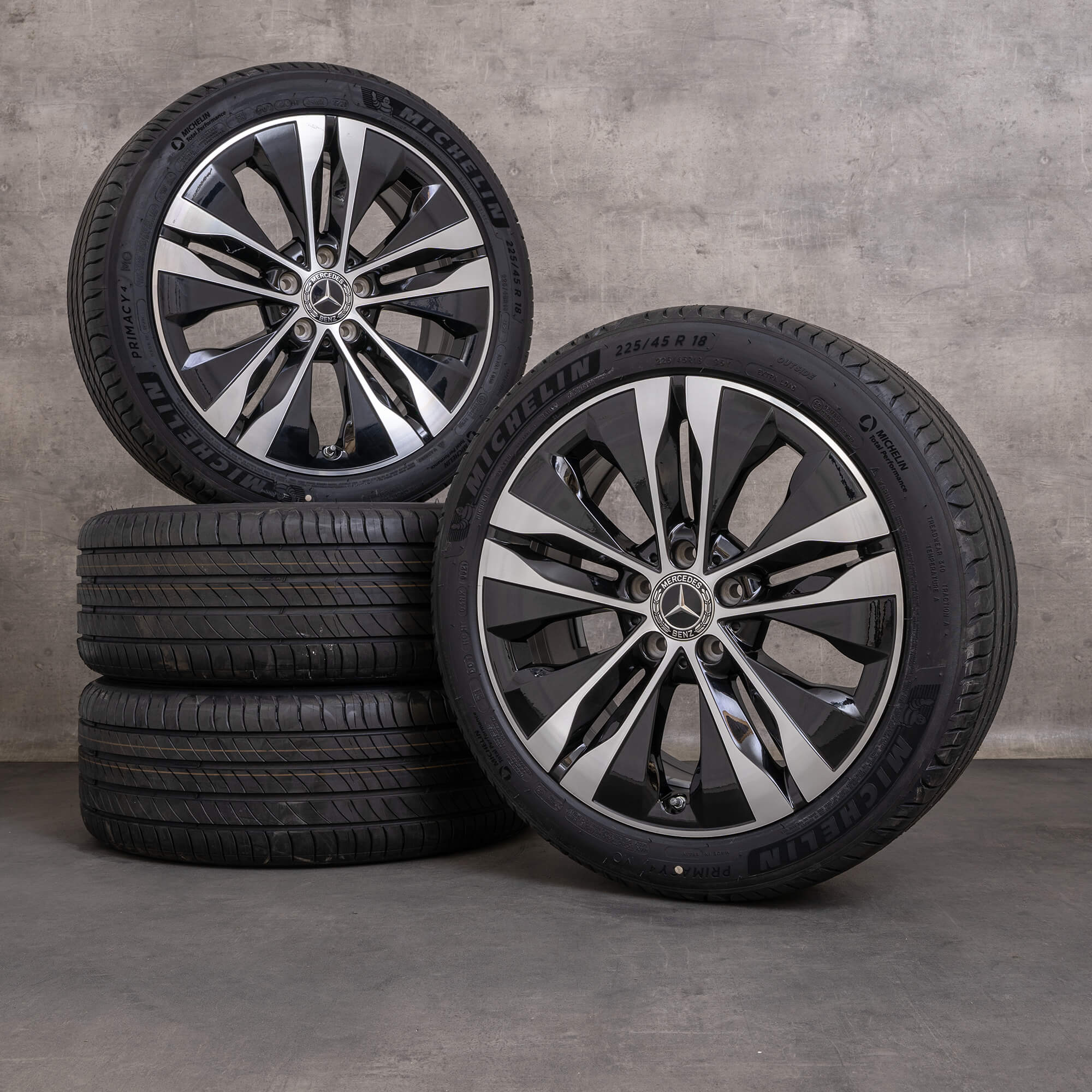 Originali Mercedes Benz Classe C 18 pollici AMG cerchi W206 S206 Winterrder A2064017300 nero lucido tornito