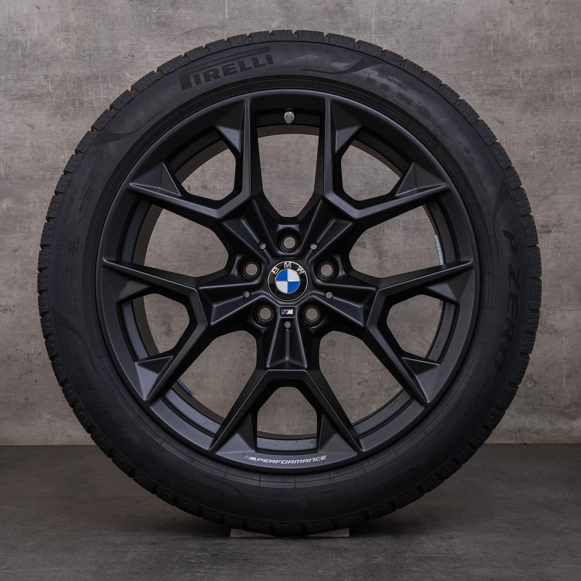 Alkuperäiset BMW 5-sarjan i5 talvirenkaat 19 tuuman G60 G61 vanteet styling 942 M 5A324F4 5A324F5 musta matta