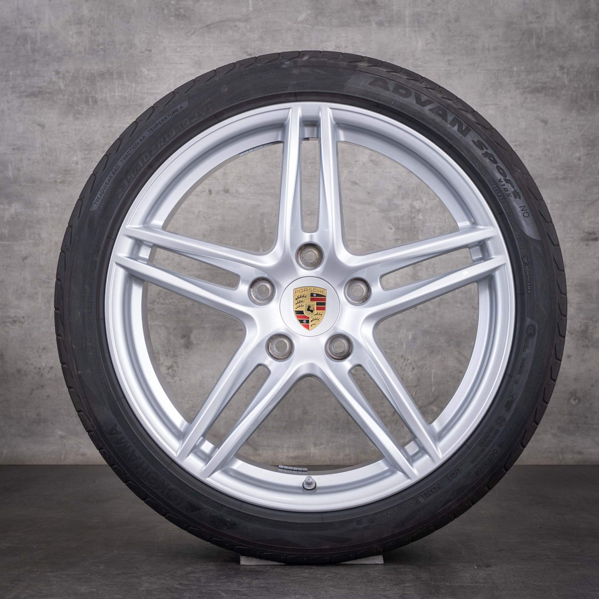 Original Porsche 991 II Felgen 19 Zoll Carrera 4 4S GTS Sommerräder 99136251000 99136256001 silber glanz