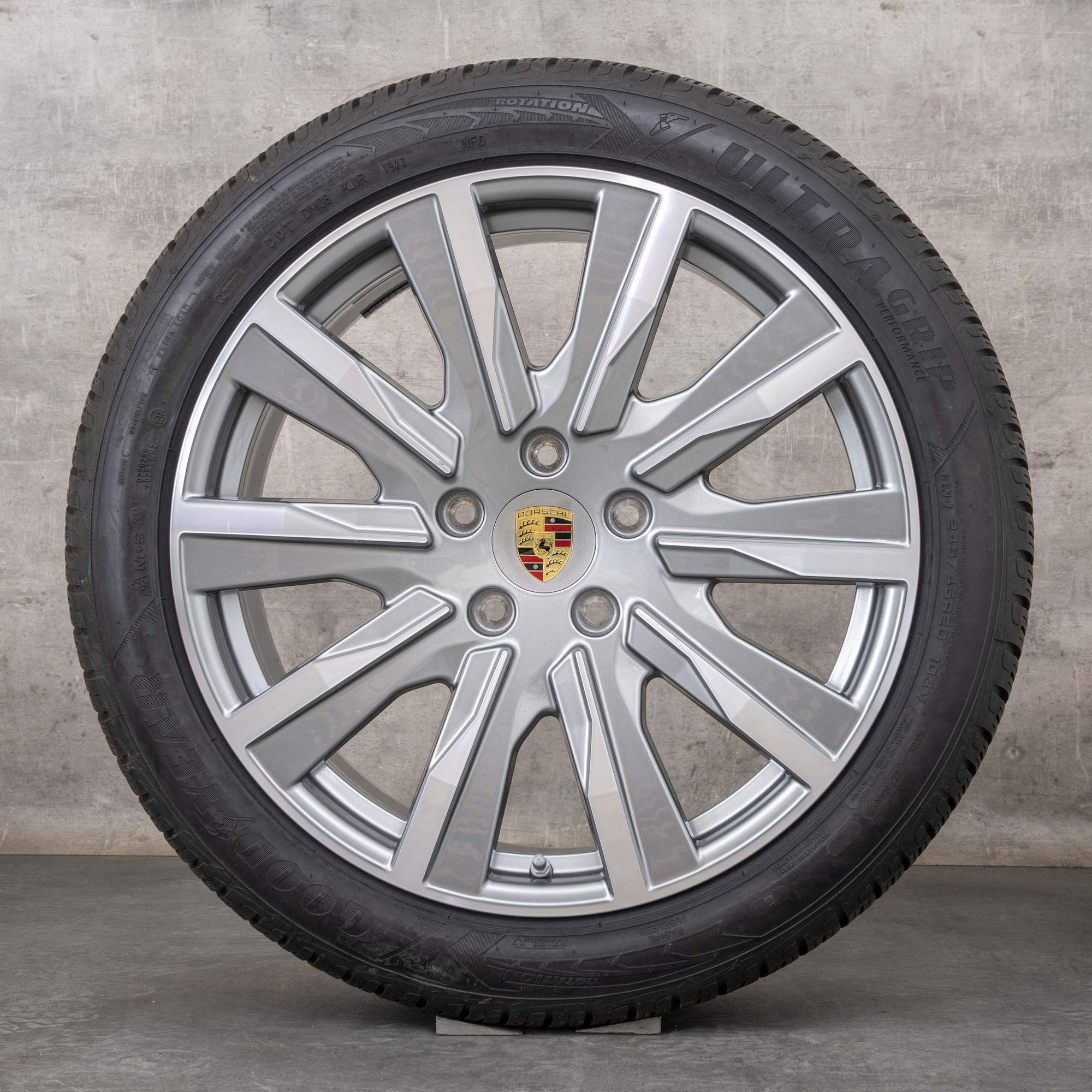 Oryginalne koła zimowe Porsche Taycan 20 cali 9J1 I II 4S Cross Turismo GTS Felgi 9J1601025L 9J1601025M Polerowane platynowe srebro
