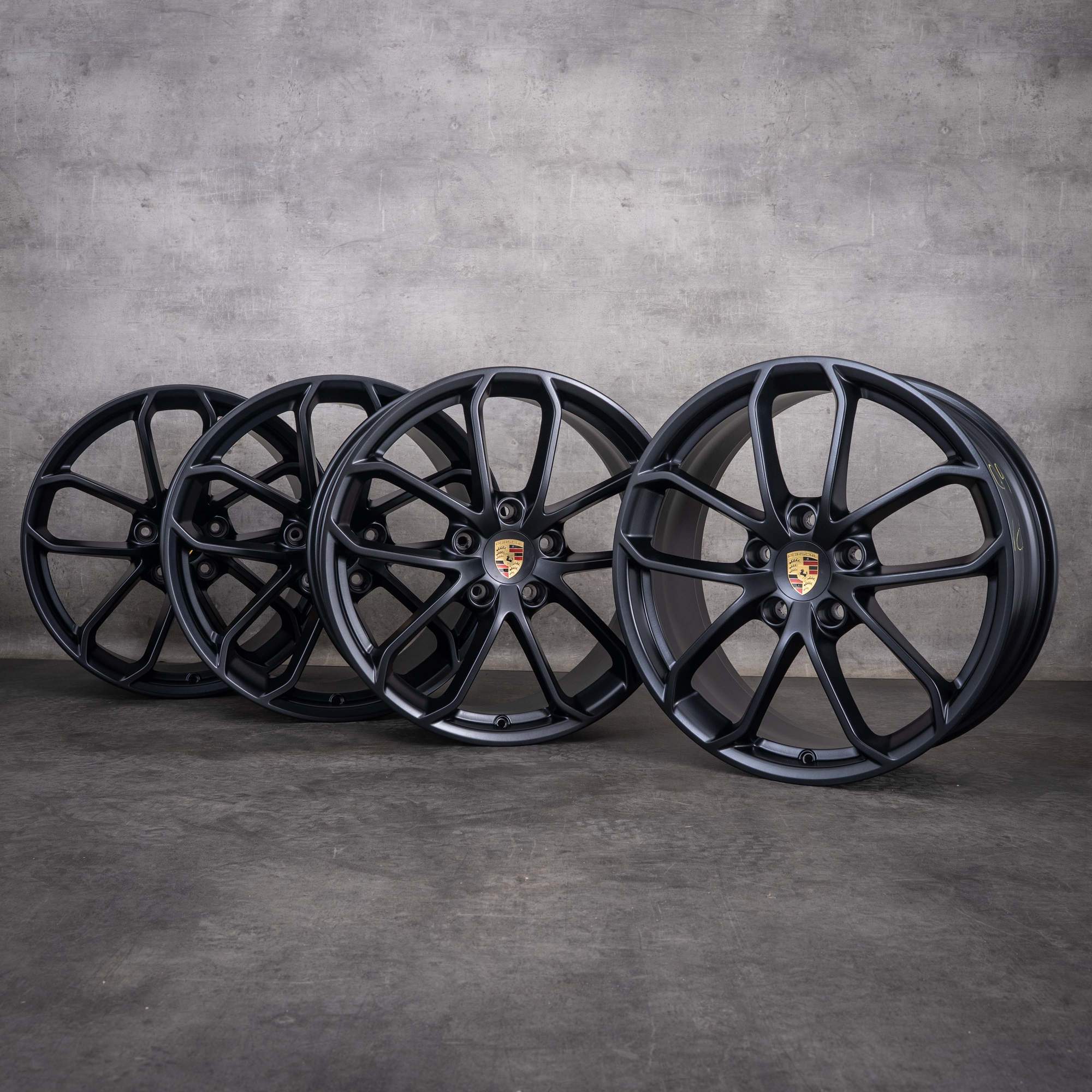 Jantes originais Porsche Boxster Cayman 718 de 20 polegadas 982 Spyder 982601025BQ 982601025BR com acabamento em preto mate