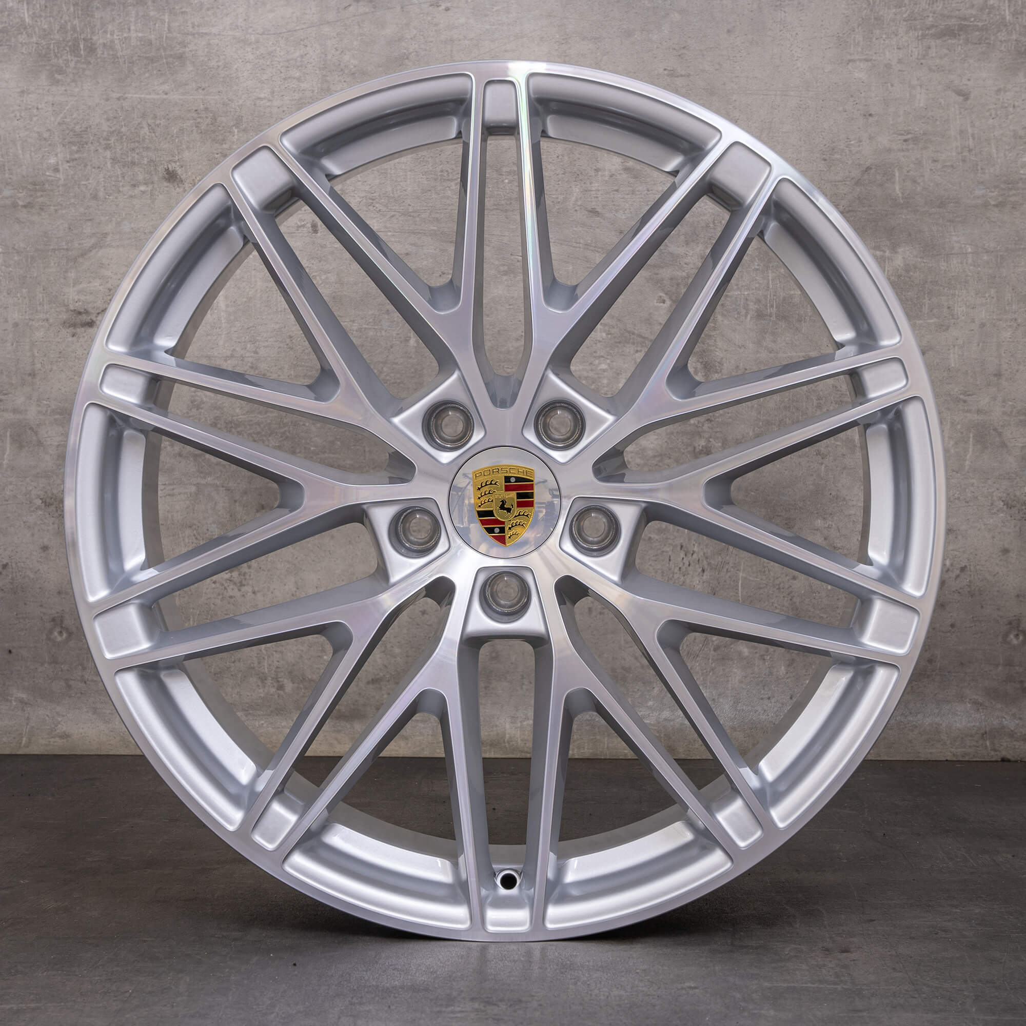 Original Porsche Macan Electric Felgen 22 Zoll 95C601025AD 95C601025AE silber glanzgedreht NEU