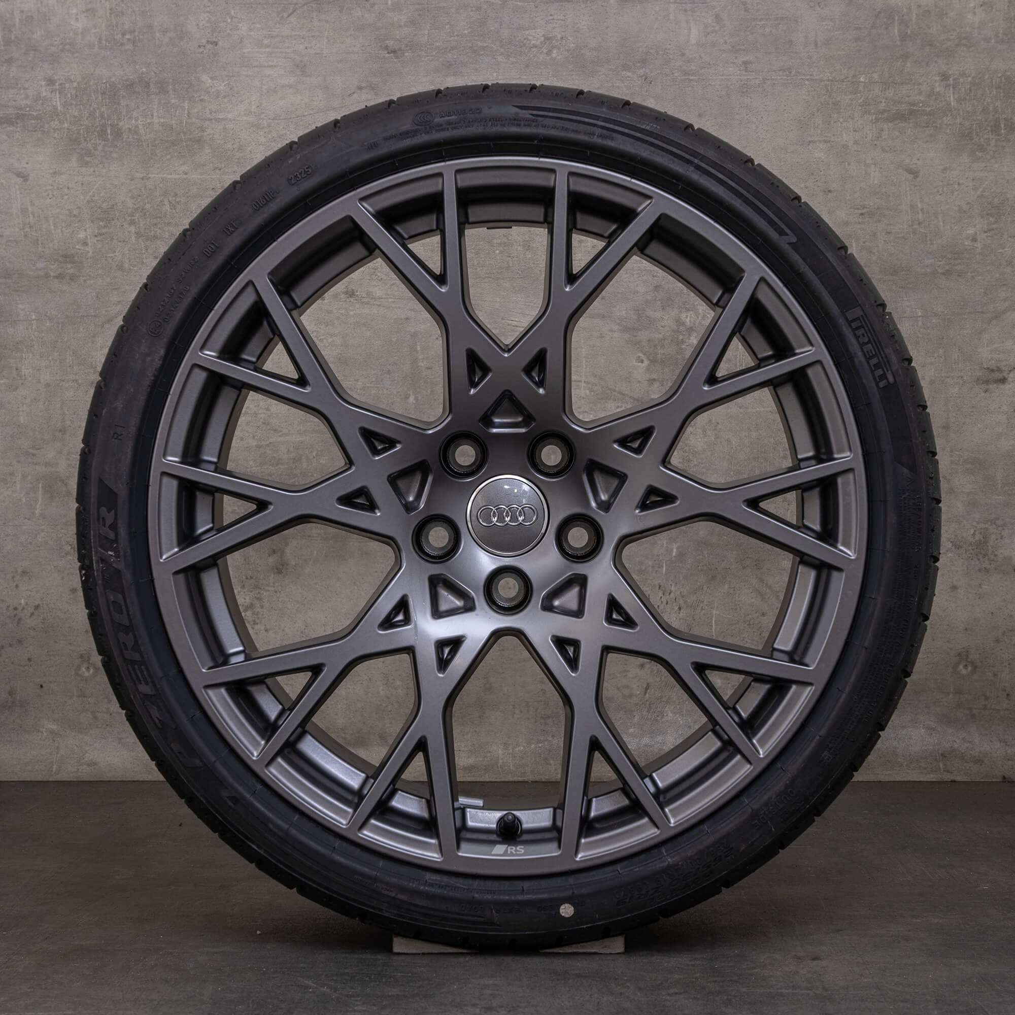 Original Audi RS3 Winterräder 19 Zoll 8Y Felgen 8Y0601025DF 8Y0601025DB titan matt NEU
