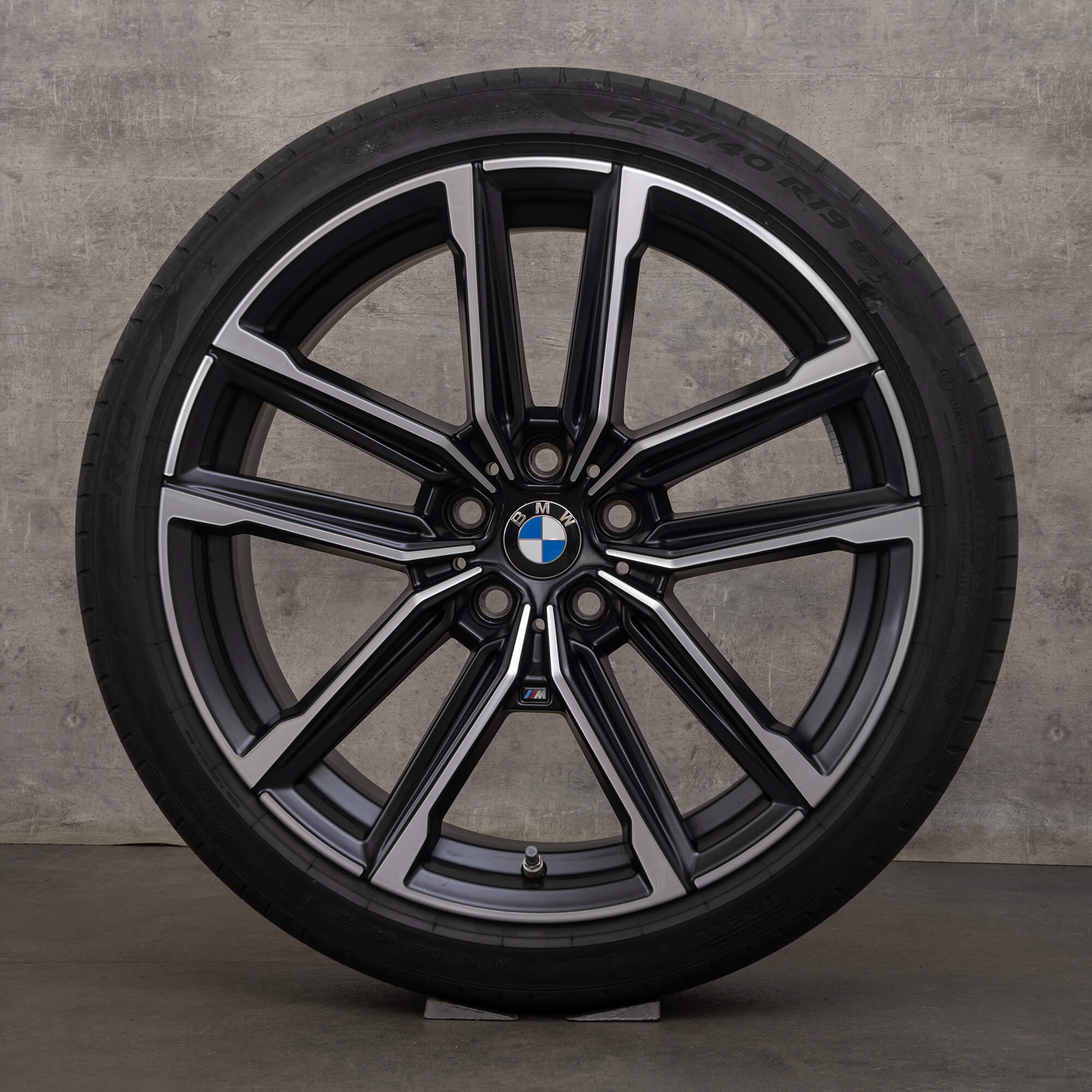 OEM BMW 2 Series 3 4 winter wheels 19 inch G42 G20 G21 G22 G23 rims 8747000 8747001 Styling 797 M tires jet black high-sheen