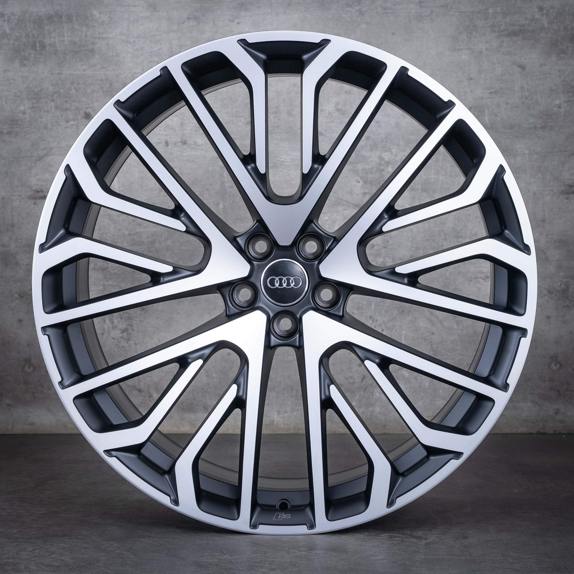 OEM Audi Q8 SQ8 Rims 23 inch 4M8 4M8601025BN black matt polisched NEW