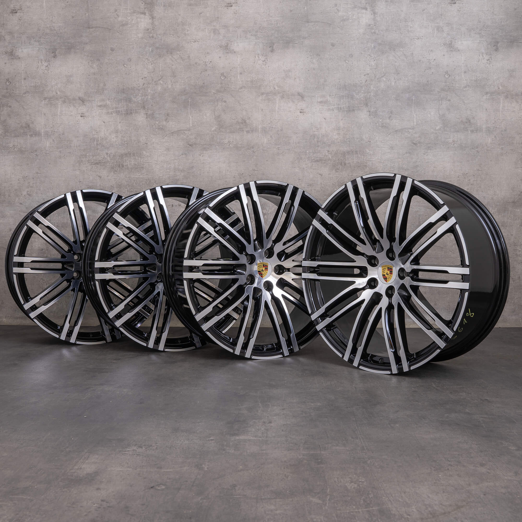 Originele Porsche Macan I velgen 21 inch 95B601025AT 95B601025BA zwart gepolijst