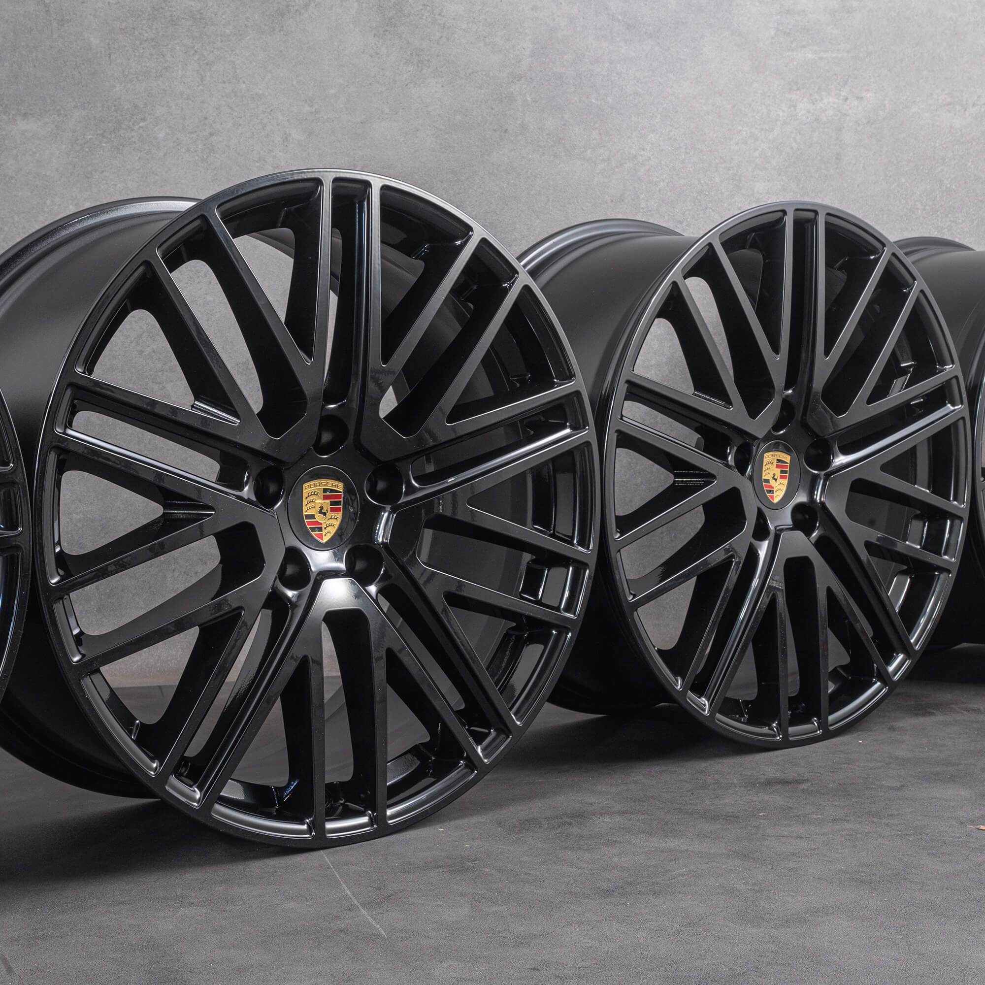 Originele Porsche Cayenne velgen 9YA II 22 inch Turbo V 9Y0601025DR zwart 041