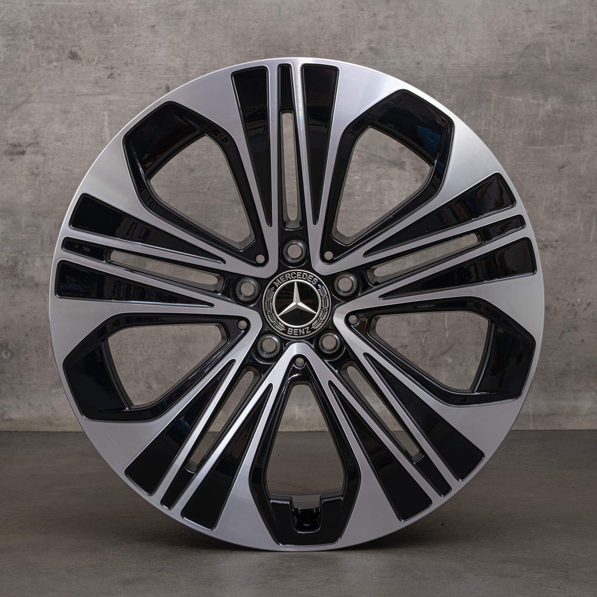Originale Mercedes-Benz E-klasse fælge 19 tommer W214 S214 A2144012300 A2144012400 sort diamond cut NY