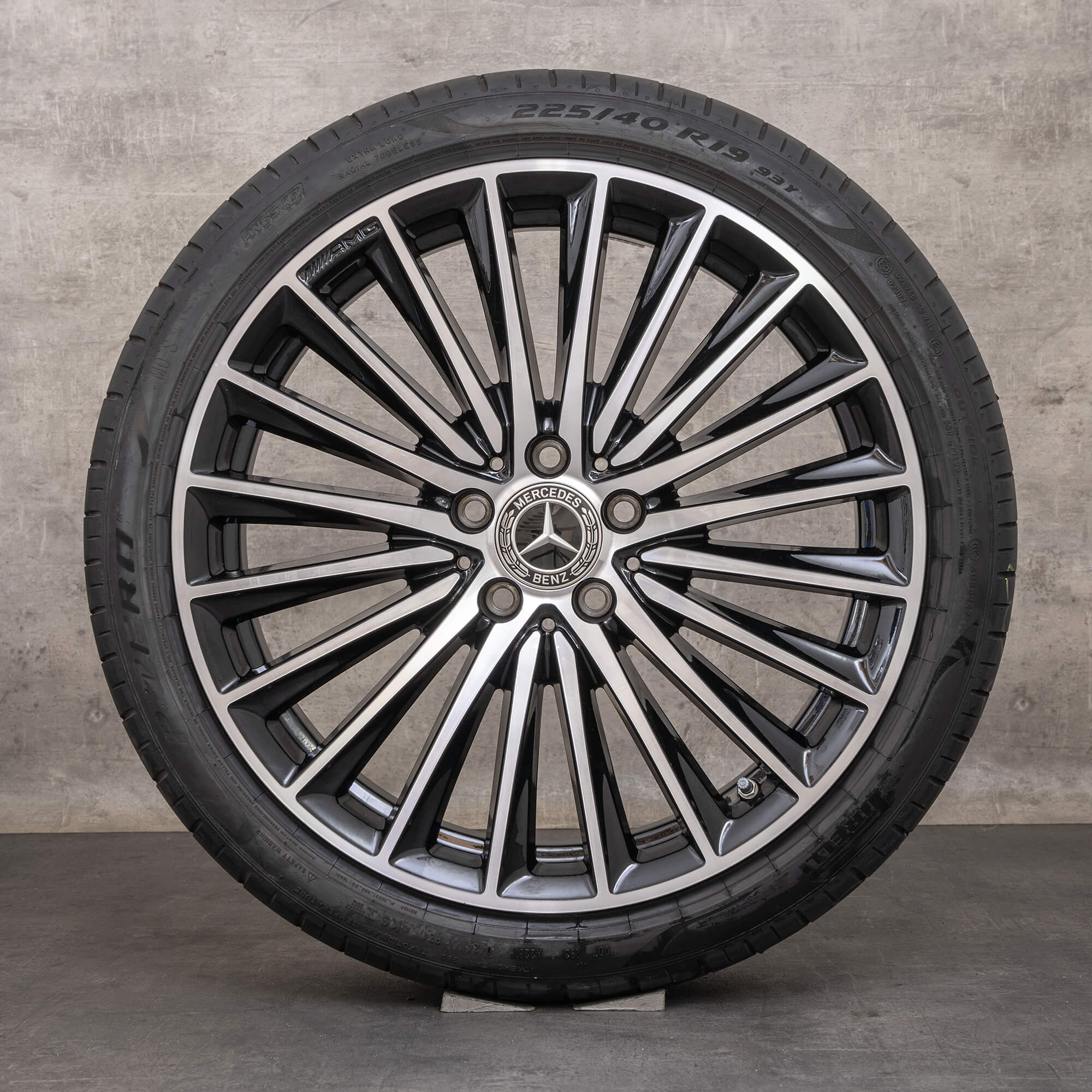 Originale Mercedes Benz C-Klasse AMG fælge 19 tommer W206 S206 sommerhjul A2064011900 A2064012000 sort blank drejet