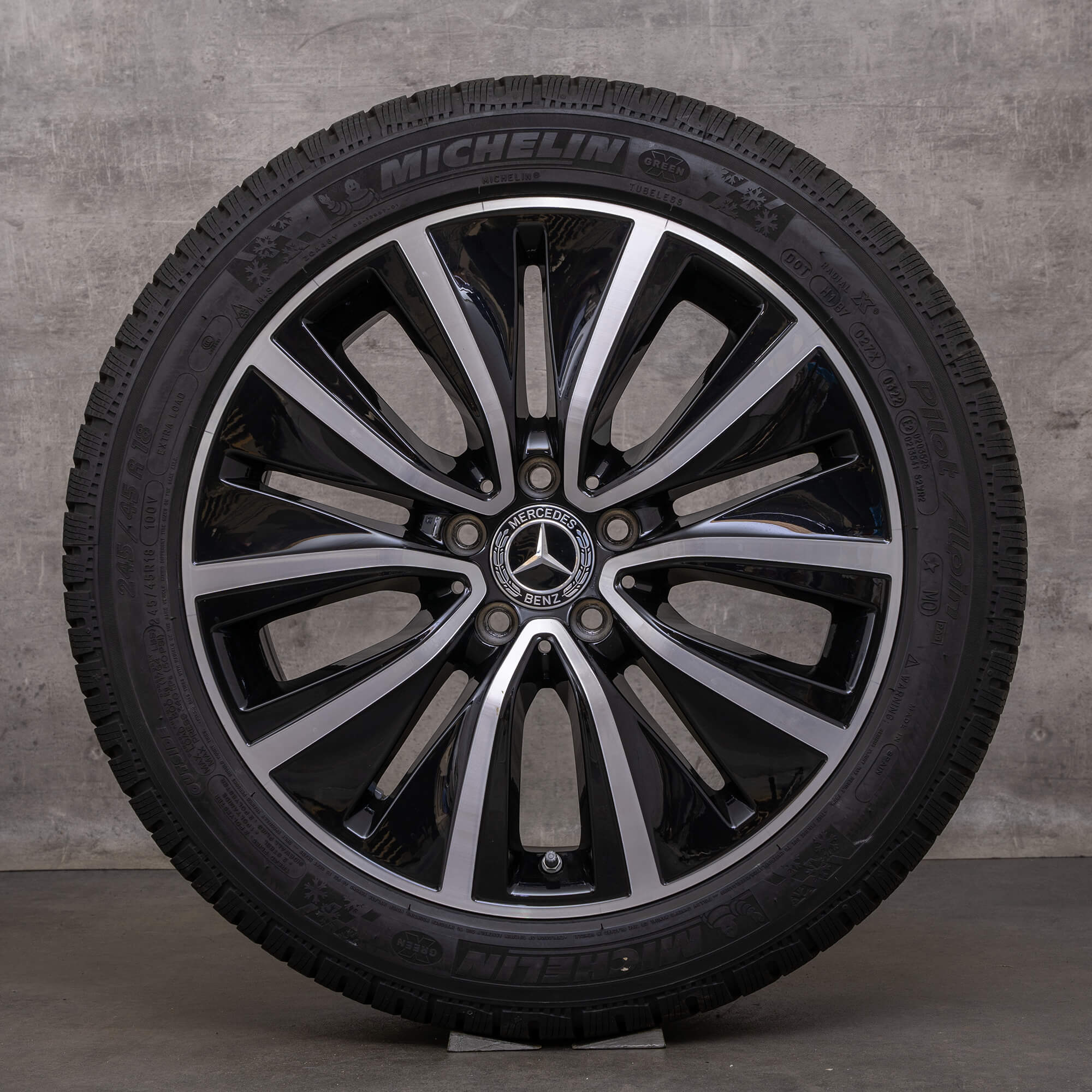 Originale Mercedes Benz CLS vinterhjul 18 tommer C257 fælge DOT 22 A2574010700 sort blank drejet