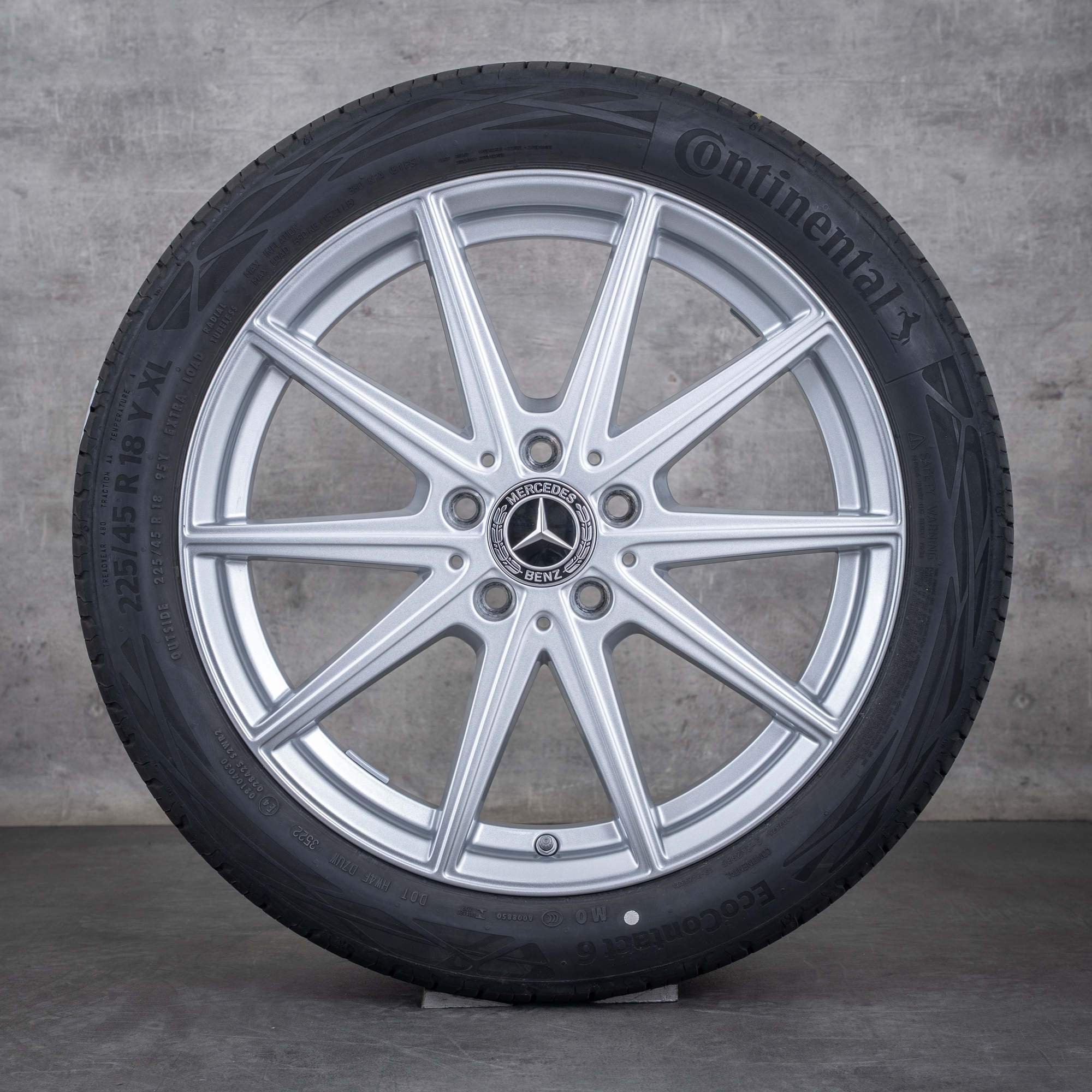 Alkuperäiset Mercedes Benz CLA vanteet 18 tuuman C178 kesäpyörät A1784010000 hopea kiiltävä