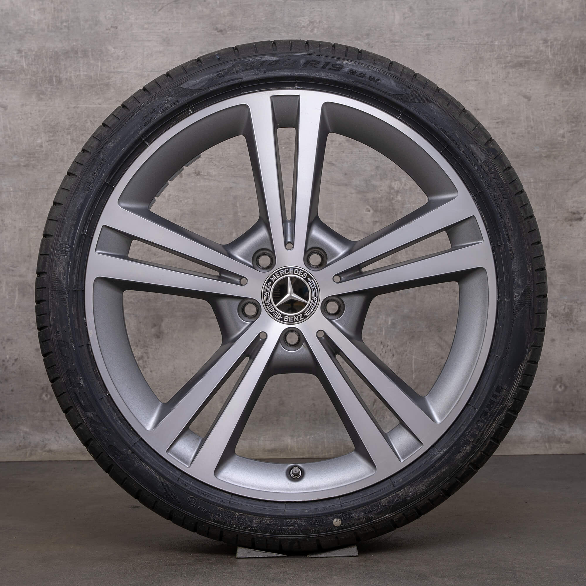 Genuine Mercedes Benz A B Classe CLA cerchi 19 pollici W177 V177 W247 W118 C118 X118 ruote estive A1774010800 himalaya grigio opaco lucido tornito