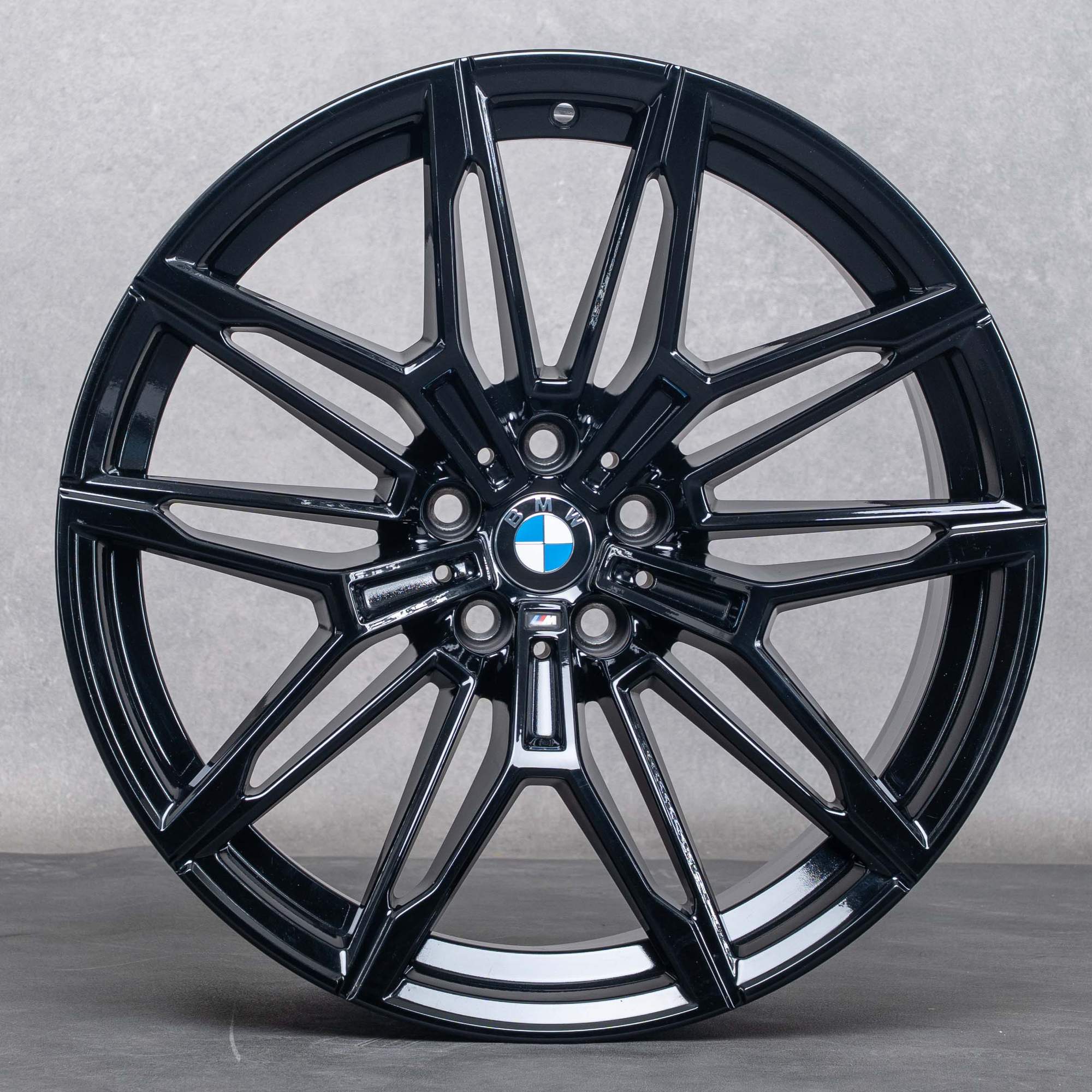 Oryginalne felgi BMW M2 M3 M4 19 20 cali G87 G80 G81 G82 G83 Styling 930 M 7882869 7882870 czarne