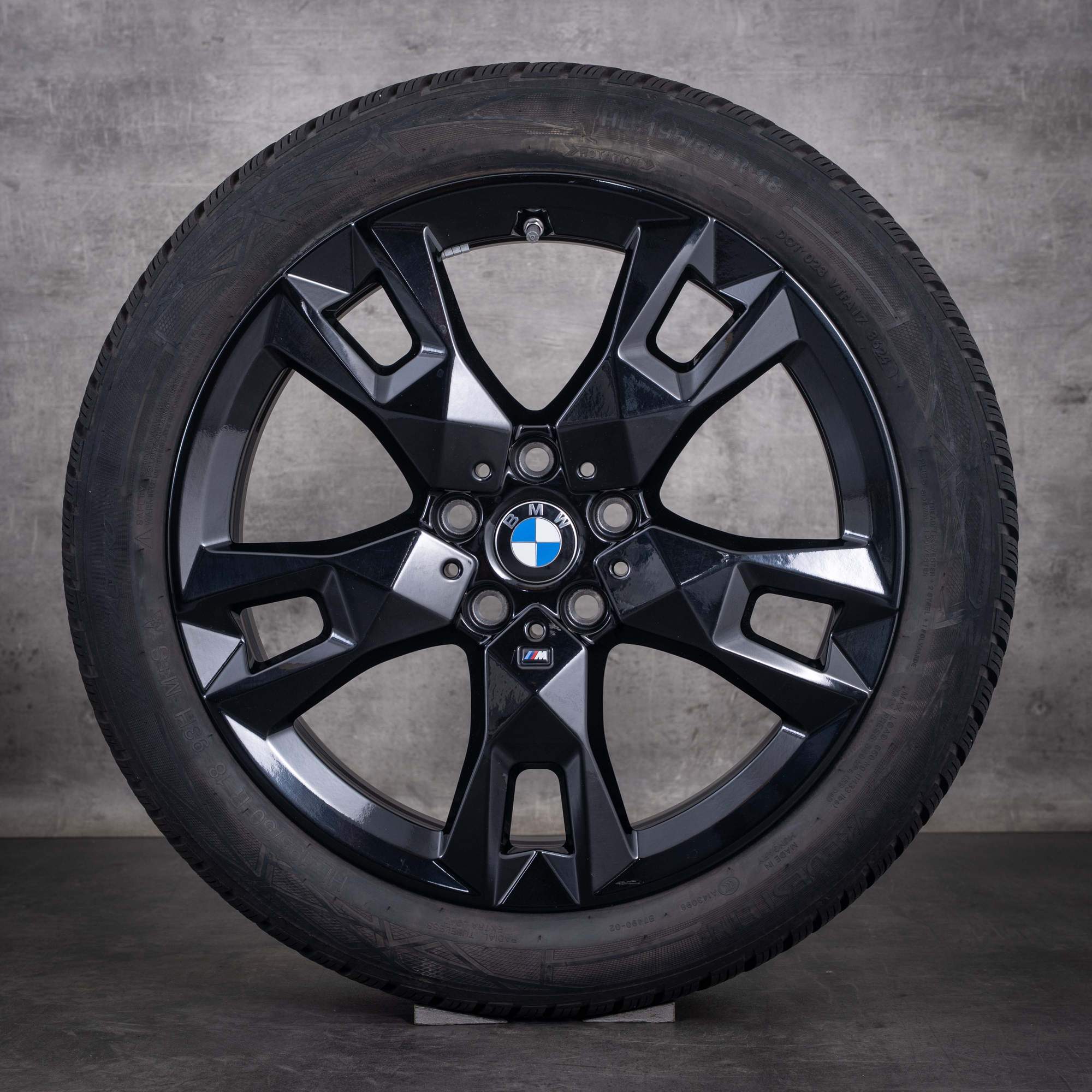 Originální zimní kola BMW řady 1 a Řada 2 18 palců F70 F74 disky Styling 968 M 5A45271 jet black