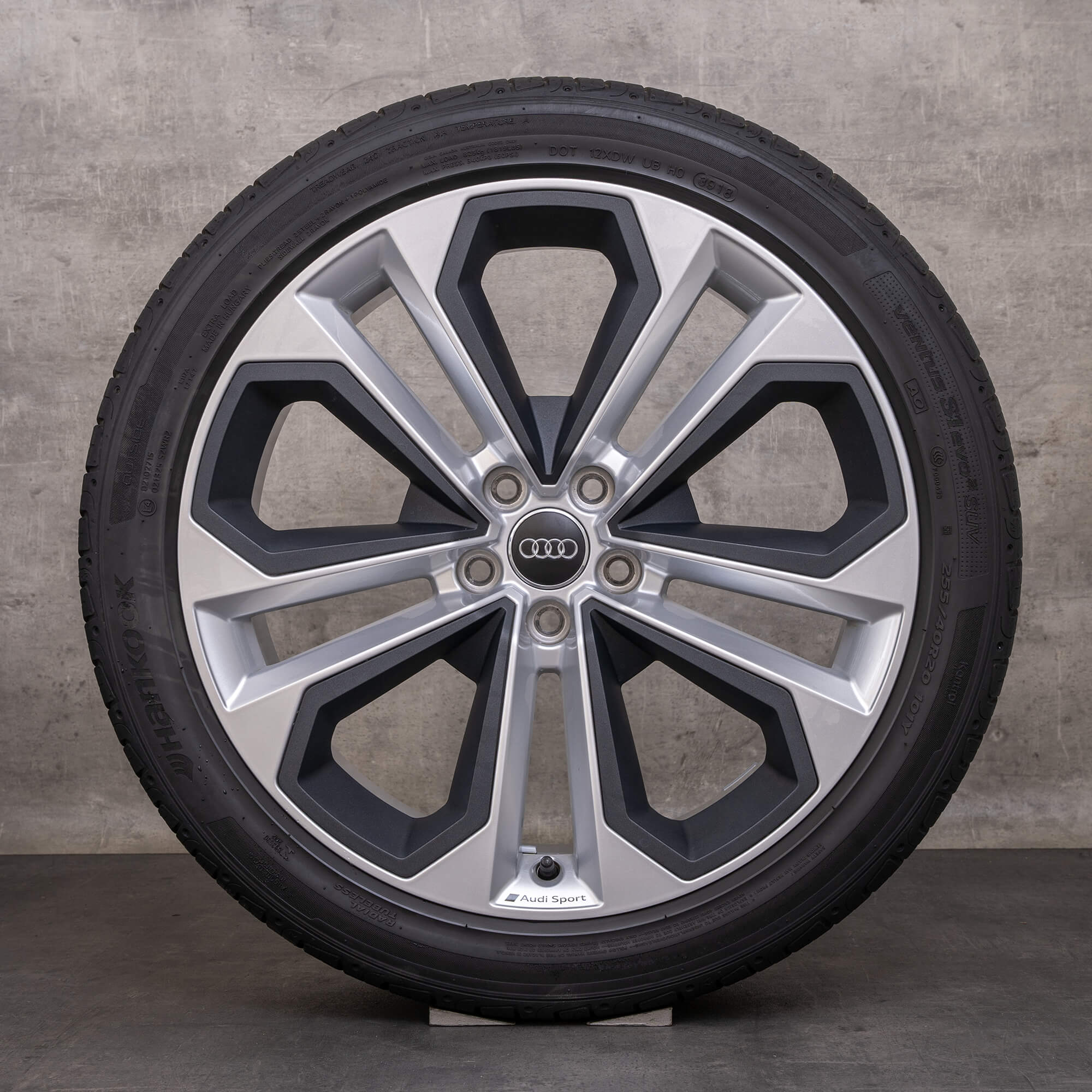 Original Audi Q3 RS & Sportback fälgar 20 tum F3 sommarhjul 83A601025E siber gloss titan matt