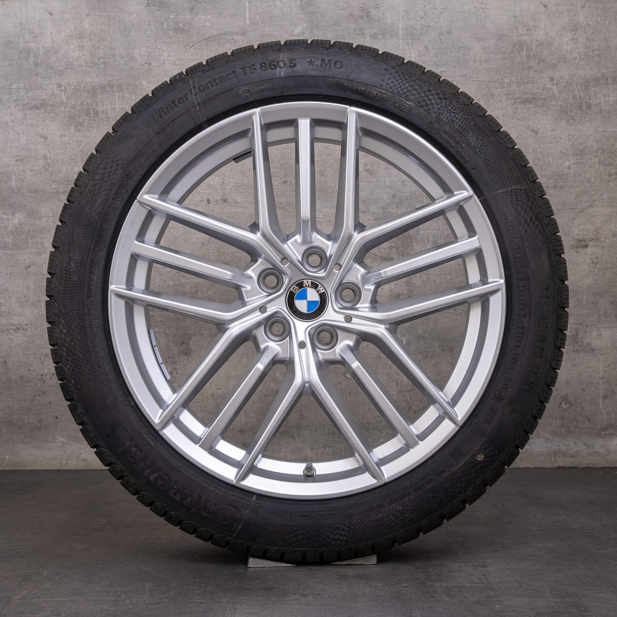 Alkuperäiset BMW 5-sarjan i5 talvirenkaat 19 tuuman G60 G61 vanteet styling 933 5A324D6 hopea kiiltävä