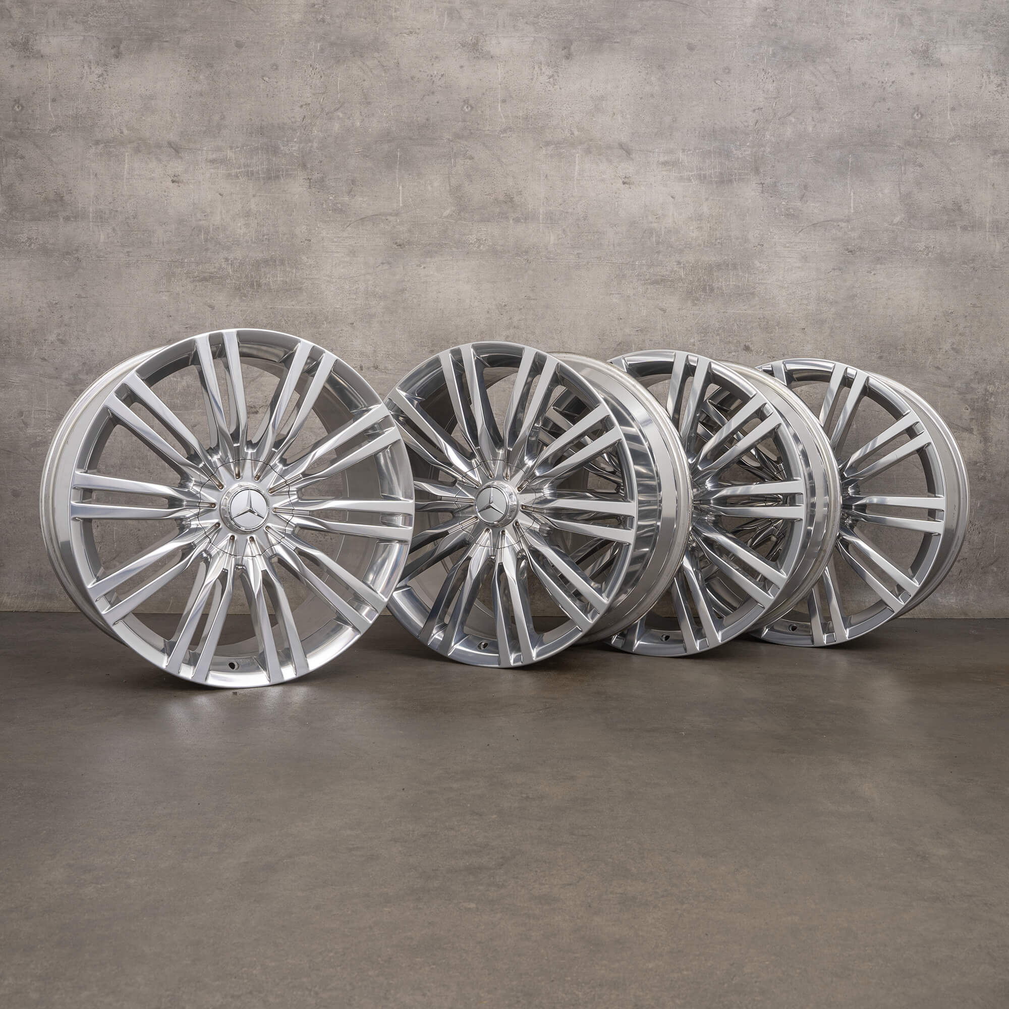 Alkuperäiset Mercedes Maybach S-sarjan vanteet 20 tuuman W223 Z223 A2234014000 kromi alumiinivanteet.