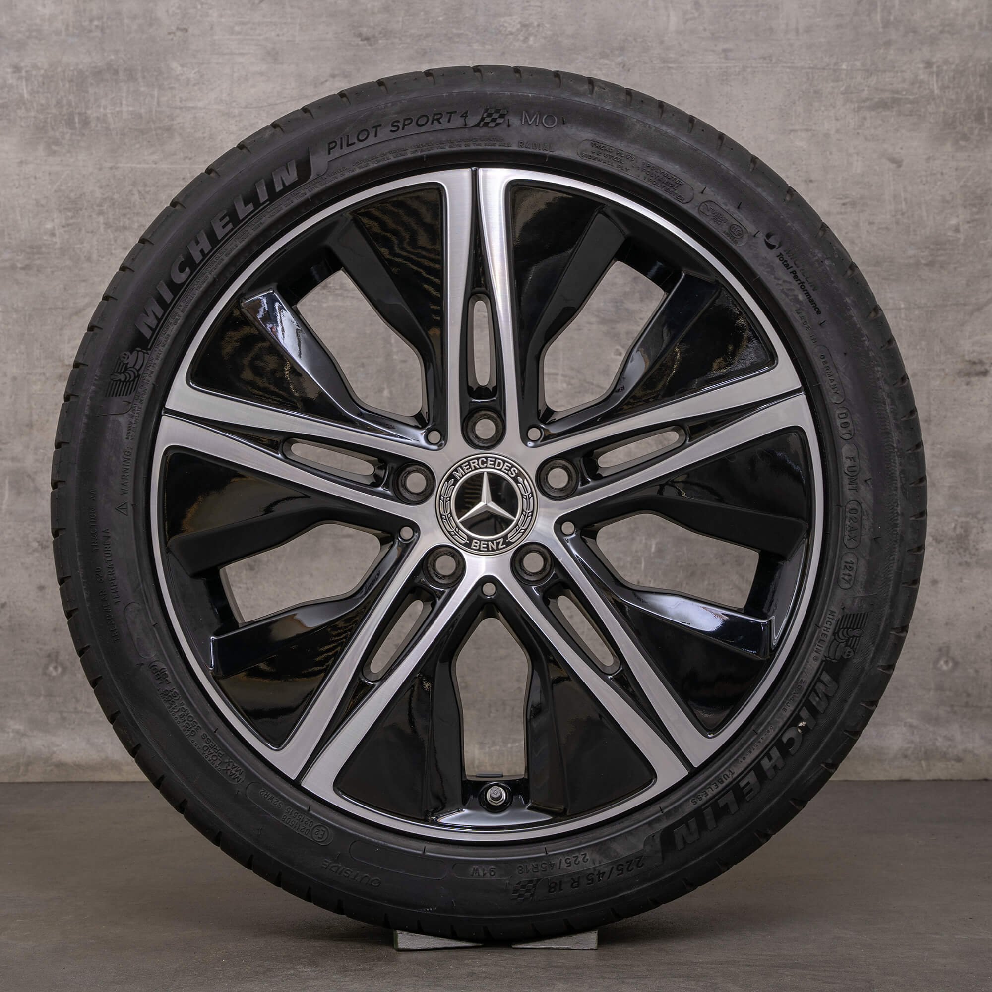 Original Mercedes Benz A B Class CLA jantes 18 pouces W177 V177 W247 C118 X118 roues d'été A1774010500 noir brillant