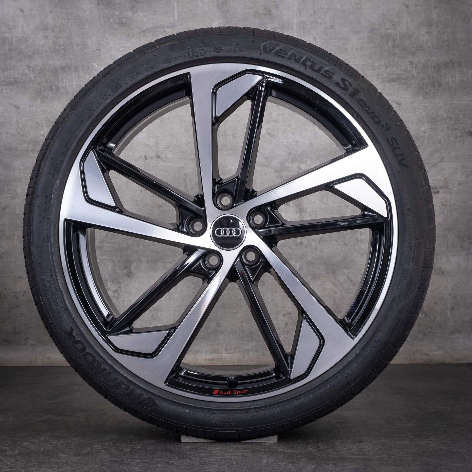 Originální disky Audi A7 S7 21 palců 4K C8 letní kola 4K8601025S černé s diamond cut povrchem