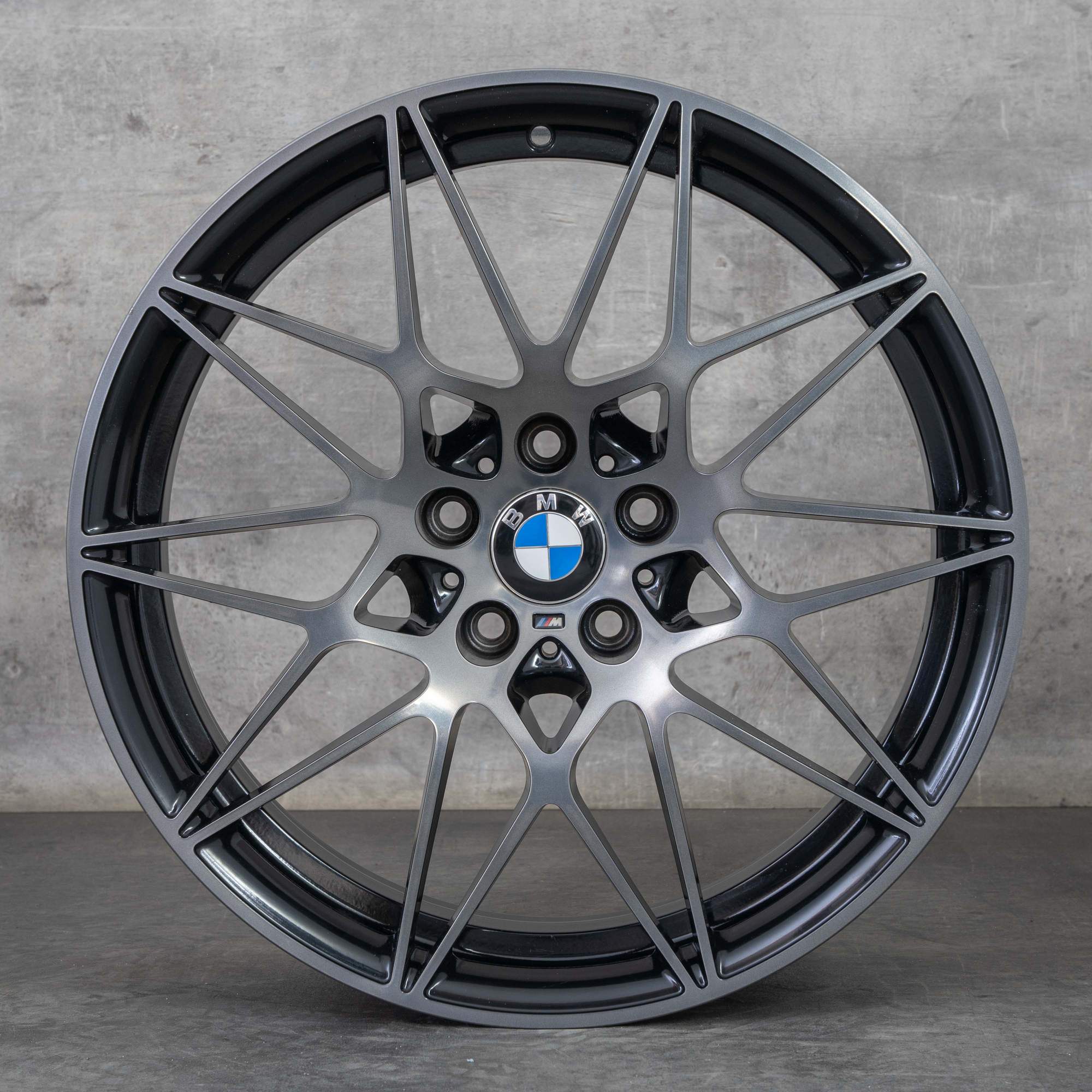 Oryginalne felgi BMW M3 M4 20 cali F80 F82 F83 Styling 666 M 8090192 8090193 czarne Polerowane