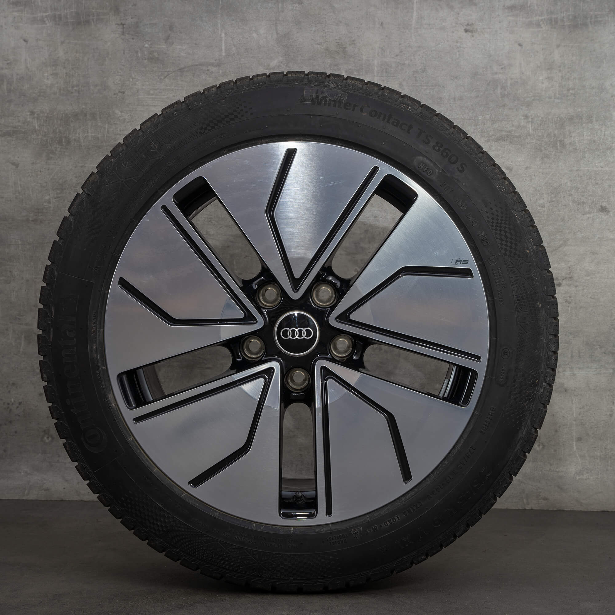 Audi 19 Zoll Felgen e-tron GT 4J Winterreifen Winterräder Aero-Design