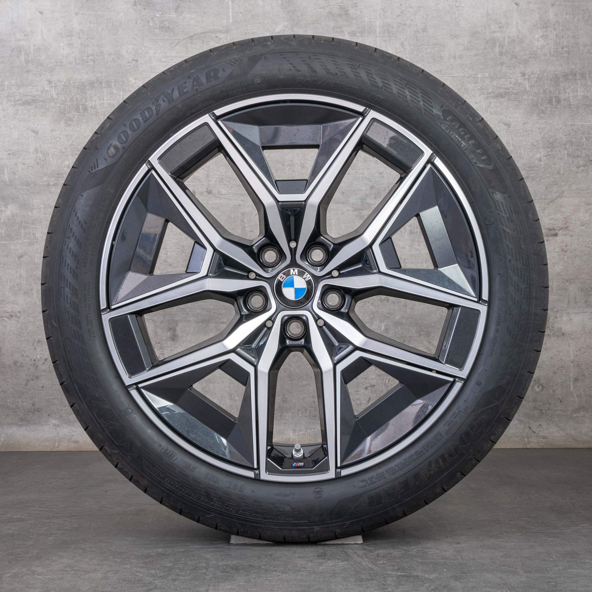 Original BMW 5er Felgen 19 Zoll G60 G61 Sommerräder 5A324D8 5A324D9 Styling 934 Aerodynamik orbit grey glanzgedreht