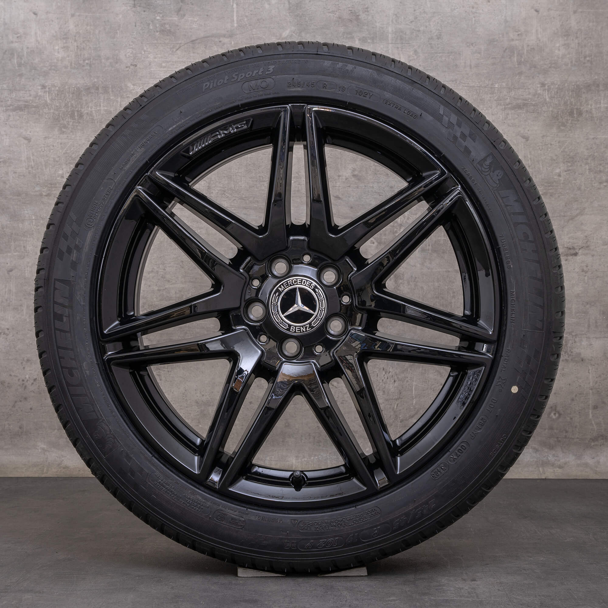 Originale Mercedes Benz V-Klasse AMG-fælge 19 tommer W447 sommerhjul A4474015100 sort blank