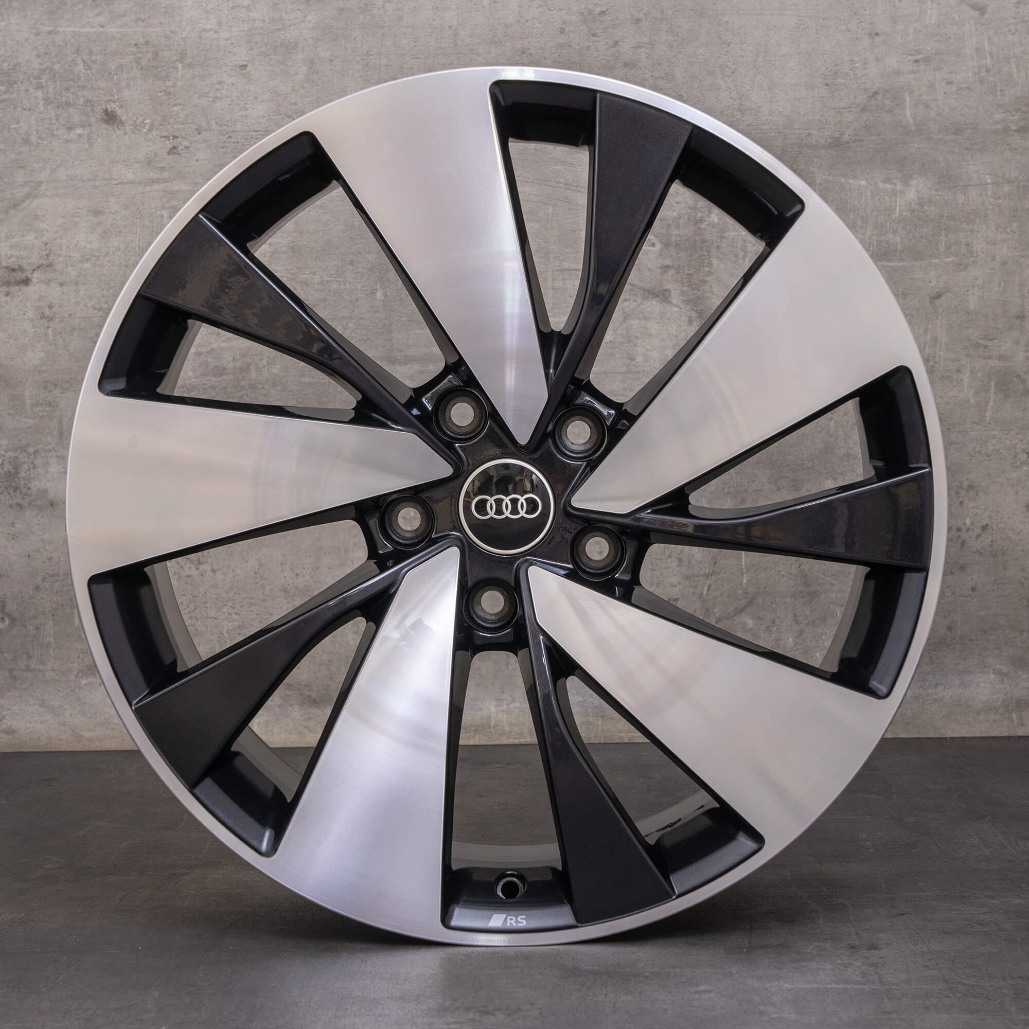 Original Audi Q6 SQ6 e-tron Felgen 20 Zoll GF 85H601025P 85H601025Q titan glanzgedreht