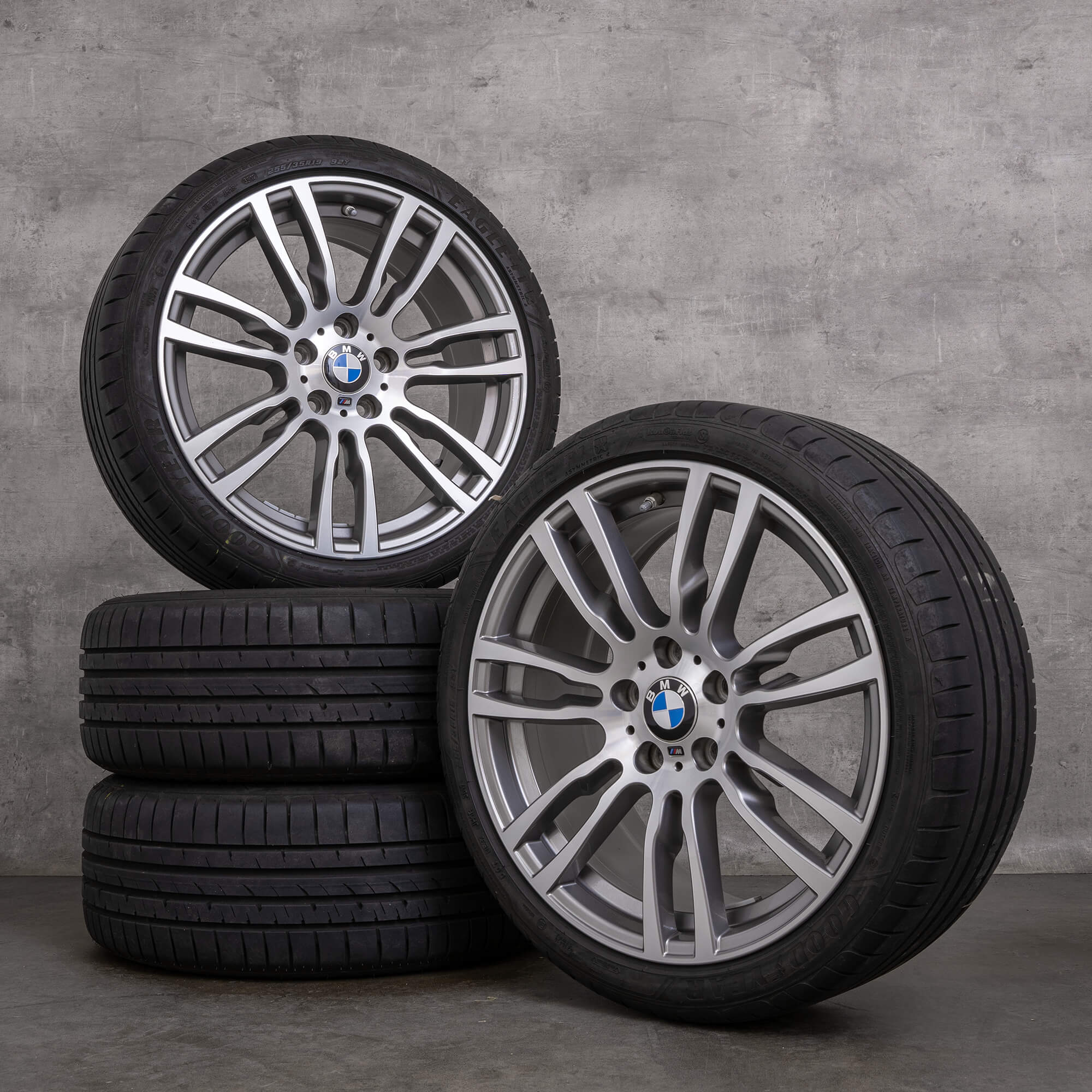 Originální alu kola BMW řady 3 4 19 palců F30 F31 F32 F33 F36 letni 403 M 7850020 7850021 ferricgrey přední leštěná