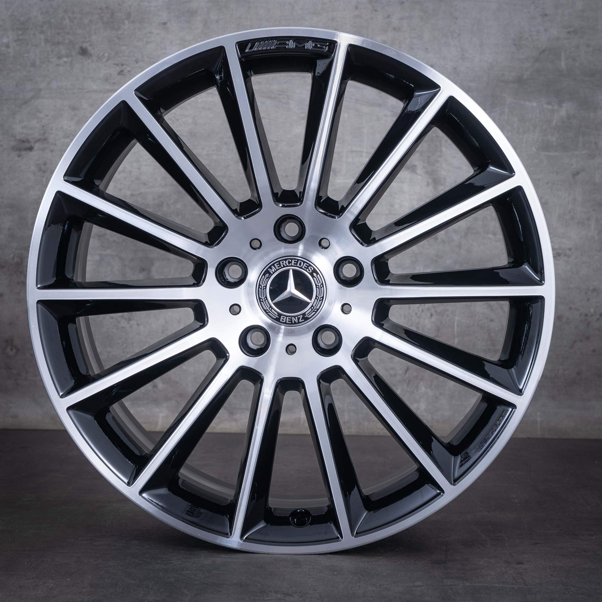 Original Mercedes Benz G-Klasse AMG Felgen 20 Zoll W463 G350d G400d G500 A4634011700 schwarz front glanzgedreht NEU