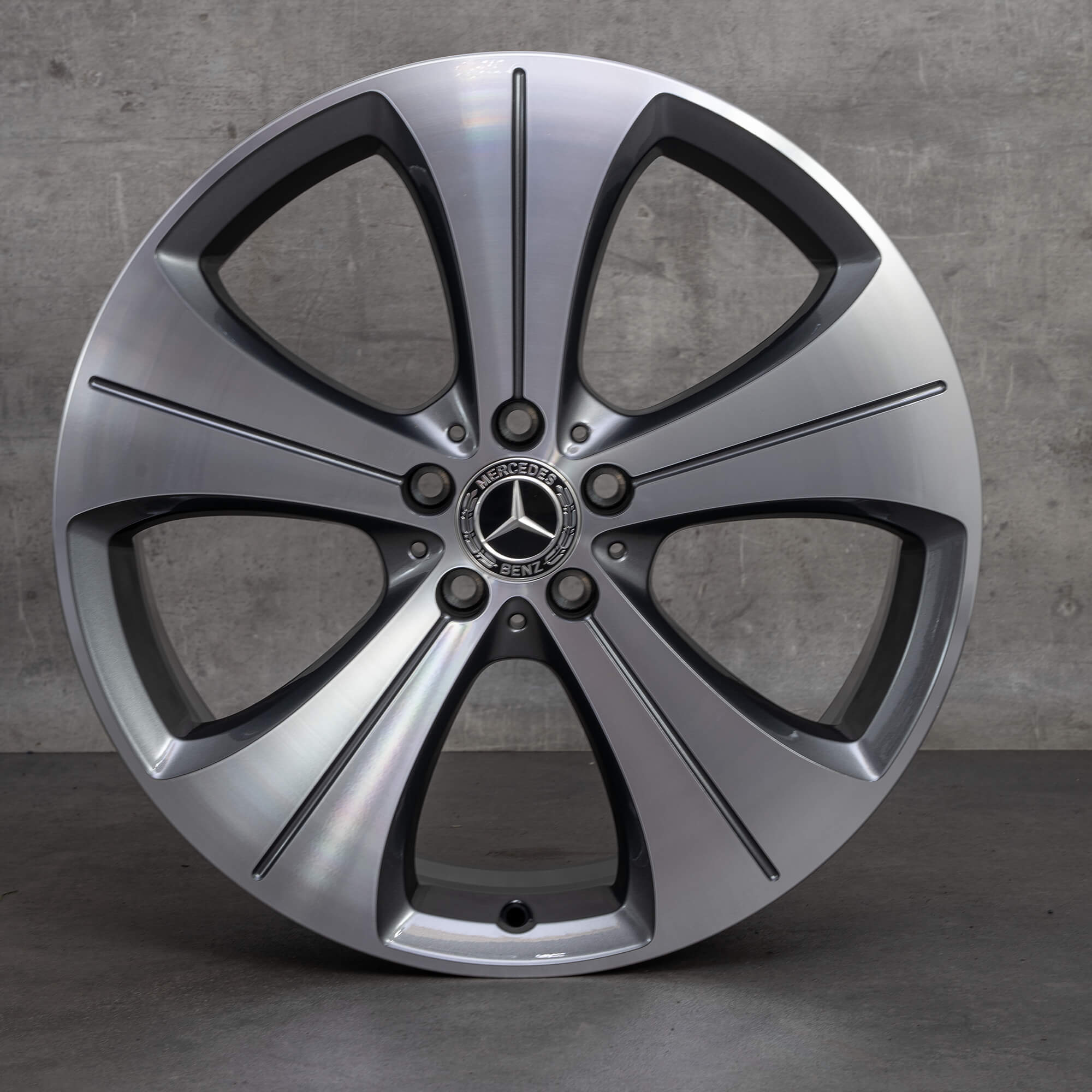Alkuperäiset Mercedes-Benz GLA GLB -vanteet 20 tuumaa H247 X247 A2474013700 Tremolit Metallic UUDET