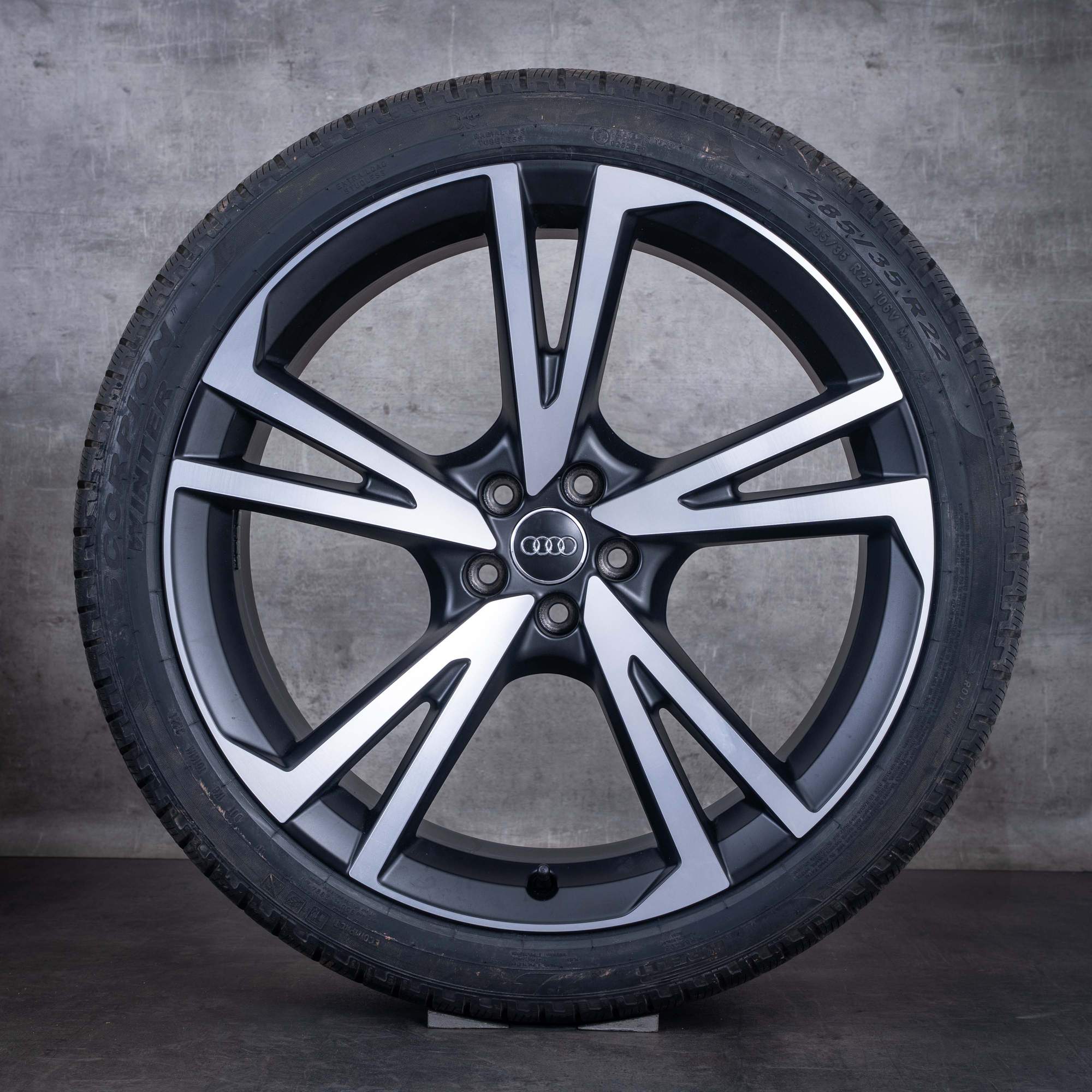 Original Audi Q7 SQ7 Winterräder 22 Zoll 4M Felgen Falx Design 4M0601025BT schwarz matt front glanzgedreht