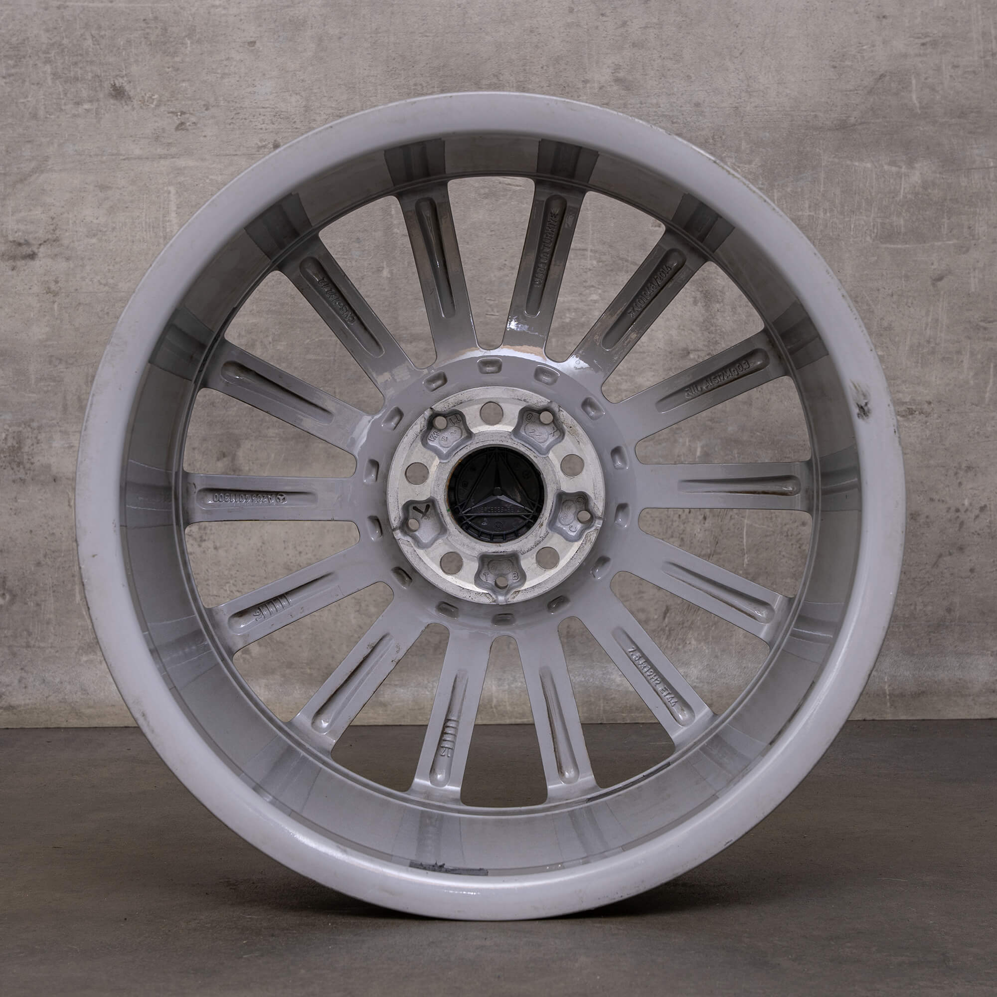 Original Mercedes Benz C Klasse AMG Felge 19 Zoll W205 S205 C205 A205 A2054011300 schwarz glanzgedreht