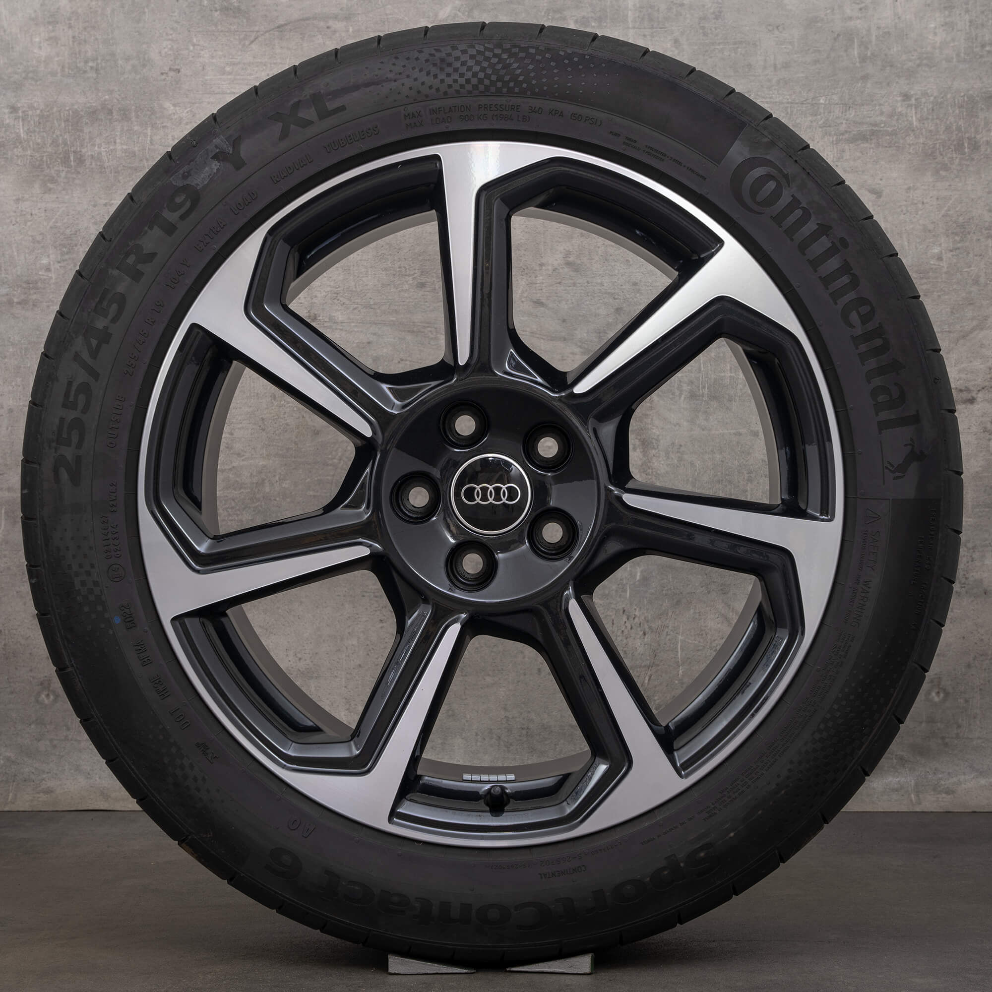 Audi Q3 F3 summer wheels 19 inch rims rotor tires 83A601025D