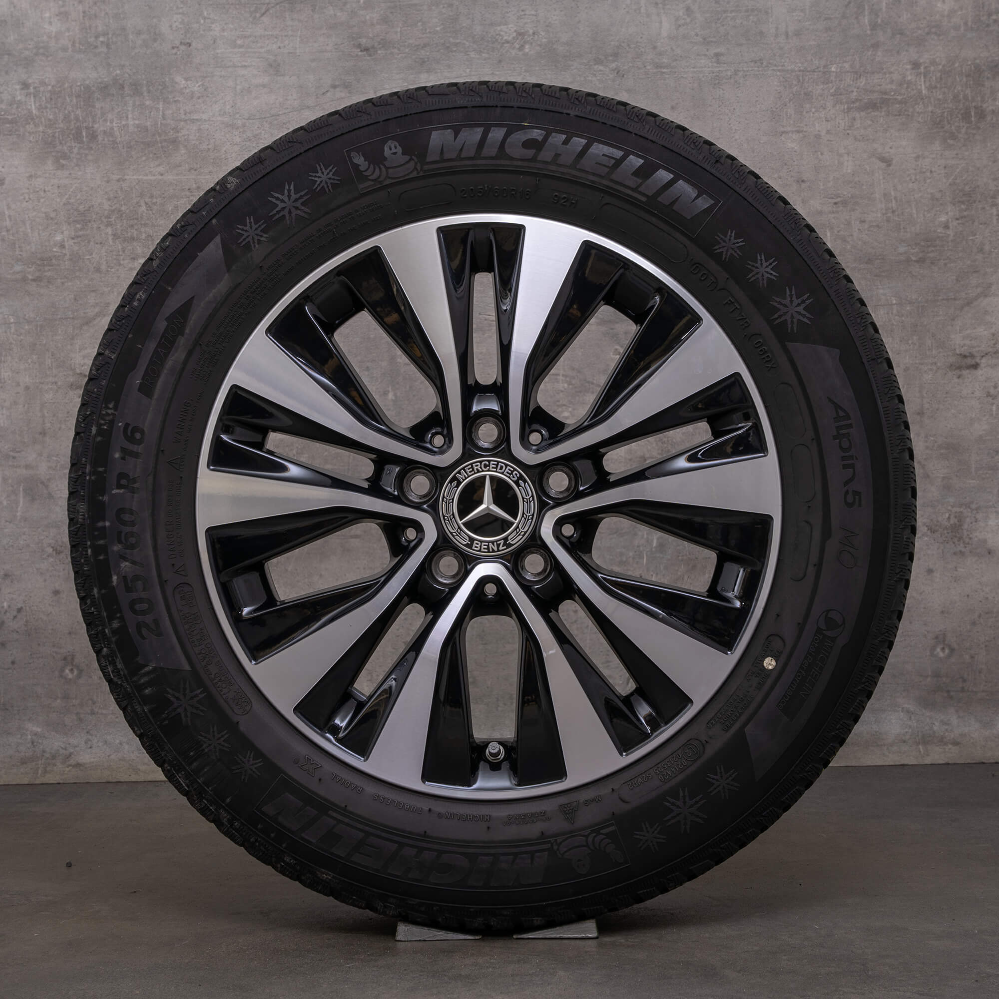Original Mercedes Benz A B Class CLA pneus d'hiver 16 pouces W177 V177 W247 X118 C118 jantes A1774010000 noir brillant