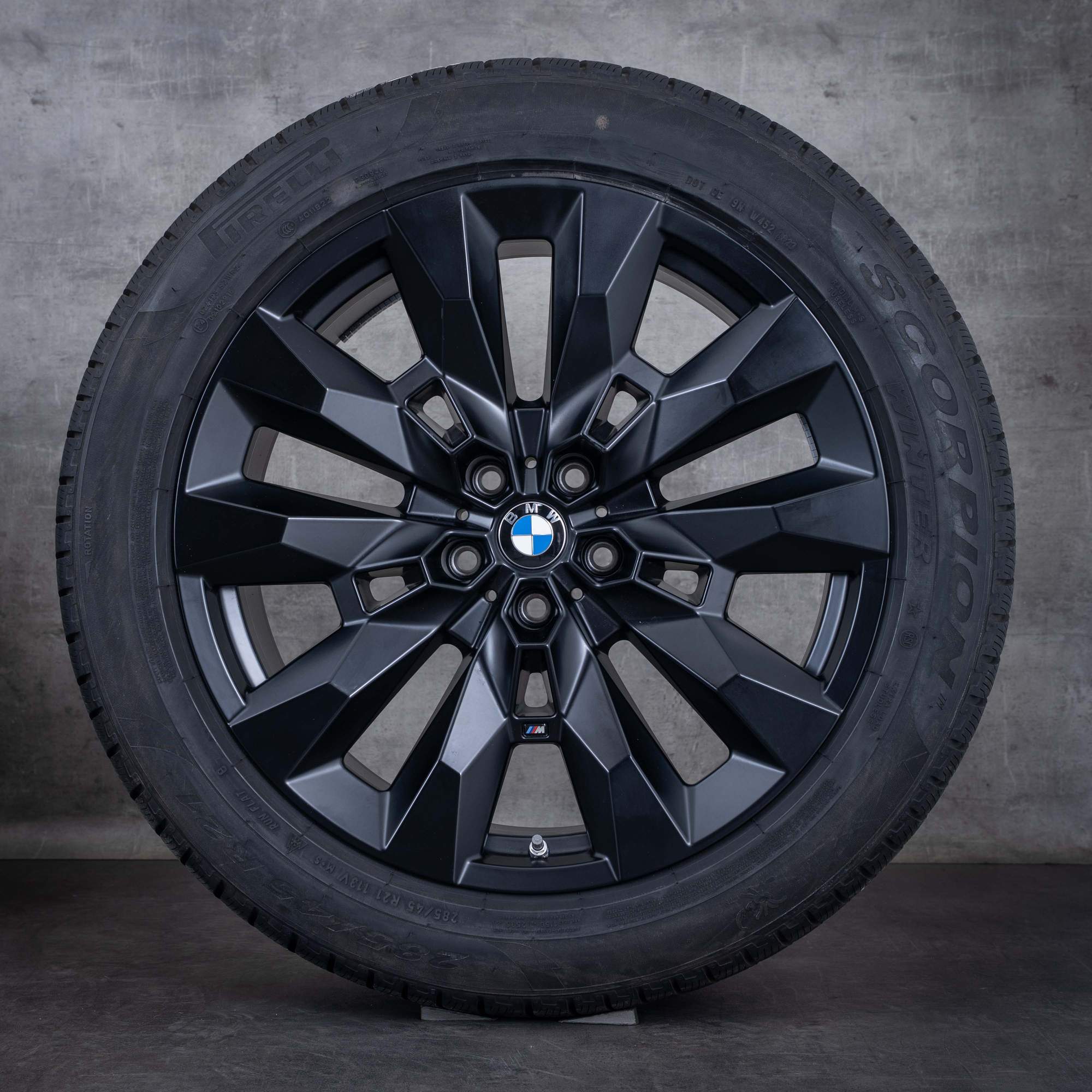 Original BMW XM Winterräder 21 Zoll G09 Felgen Styling 917 M 5A6DE91  schwarz matt