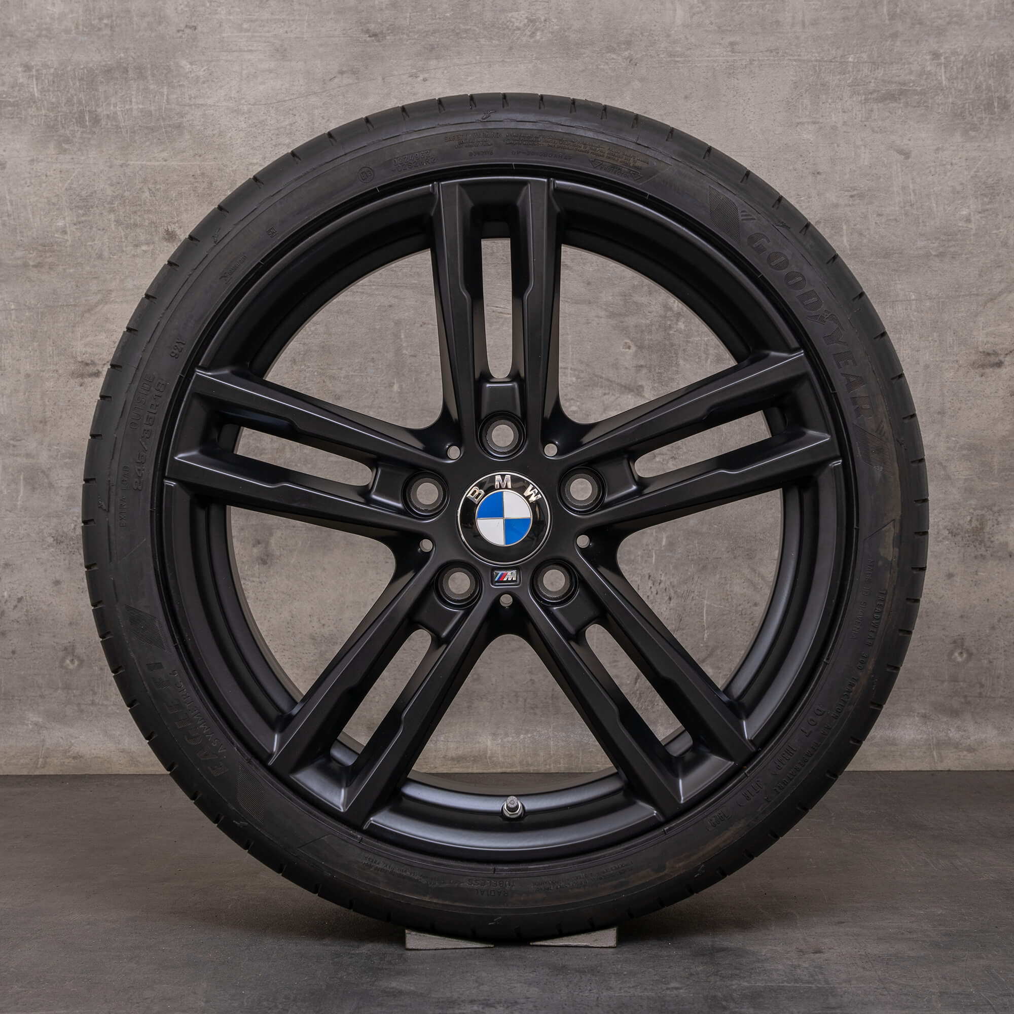 Original BMW 1er 2er Felgen 18 Zoll F20 F21 F22 F23 Sommerräder Styling 719 M 8074185 8074186 schwarz matt
