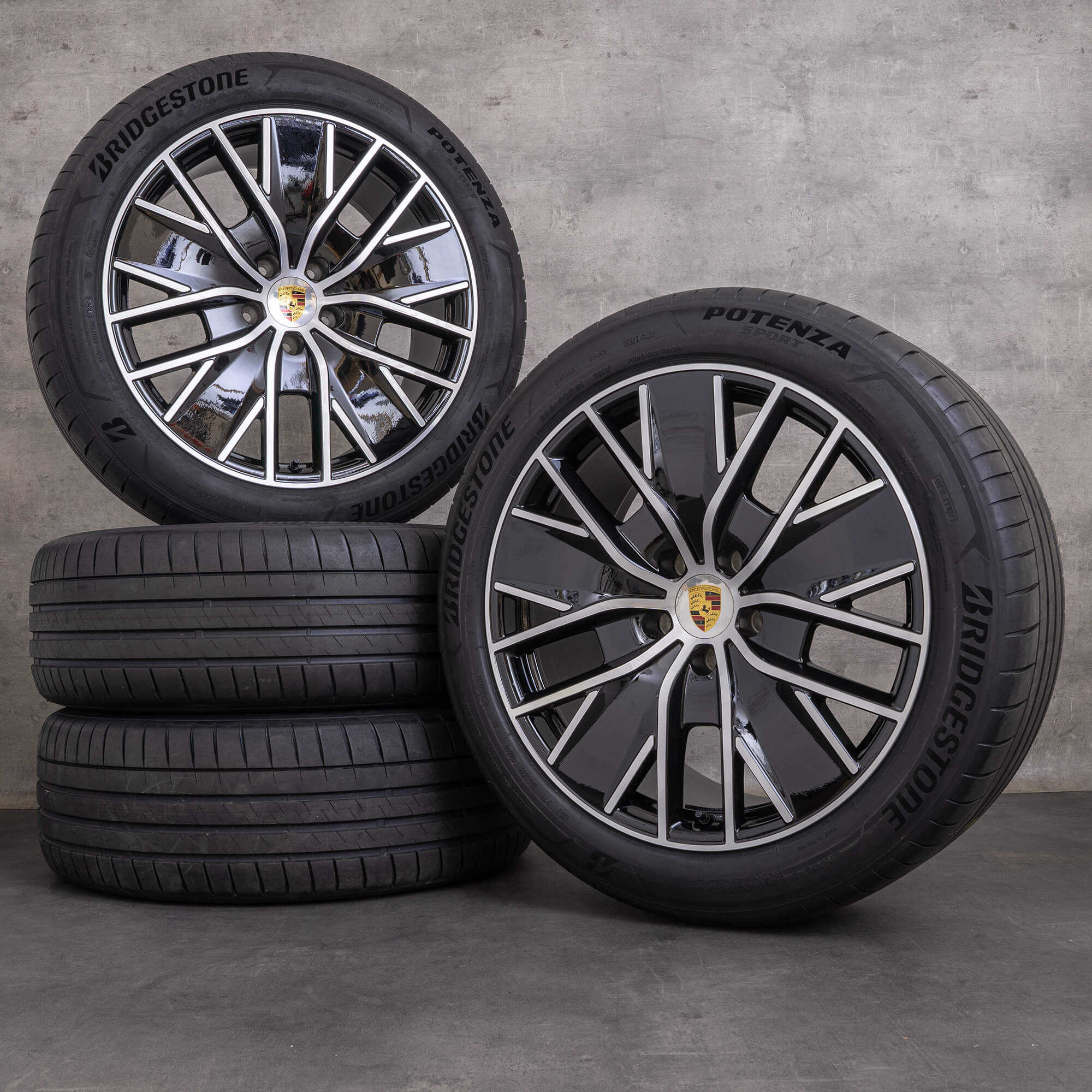 Originele Porsche Macan Electric zomerwielen 21 inch velgen 95C601025BB 95C601025BC zwart glanzend gedraaid