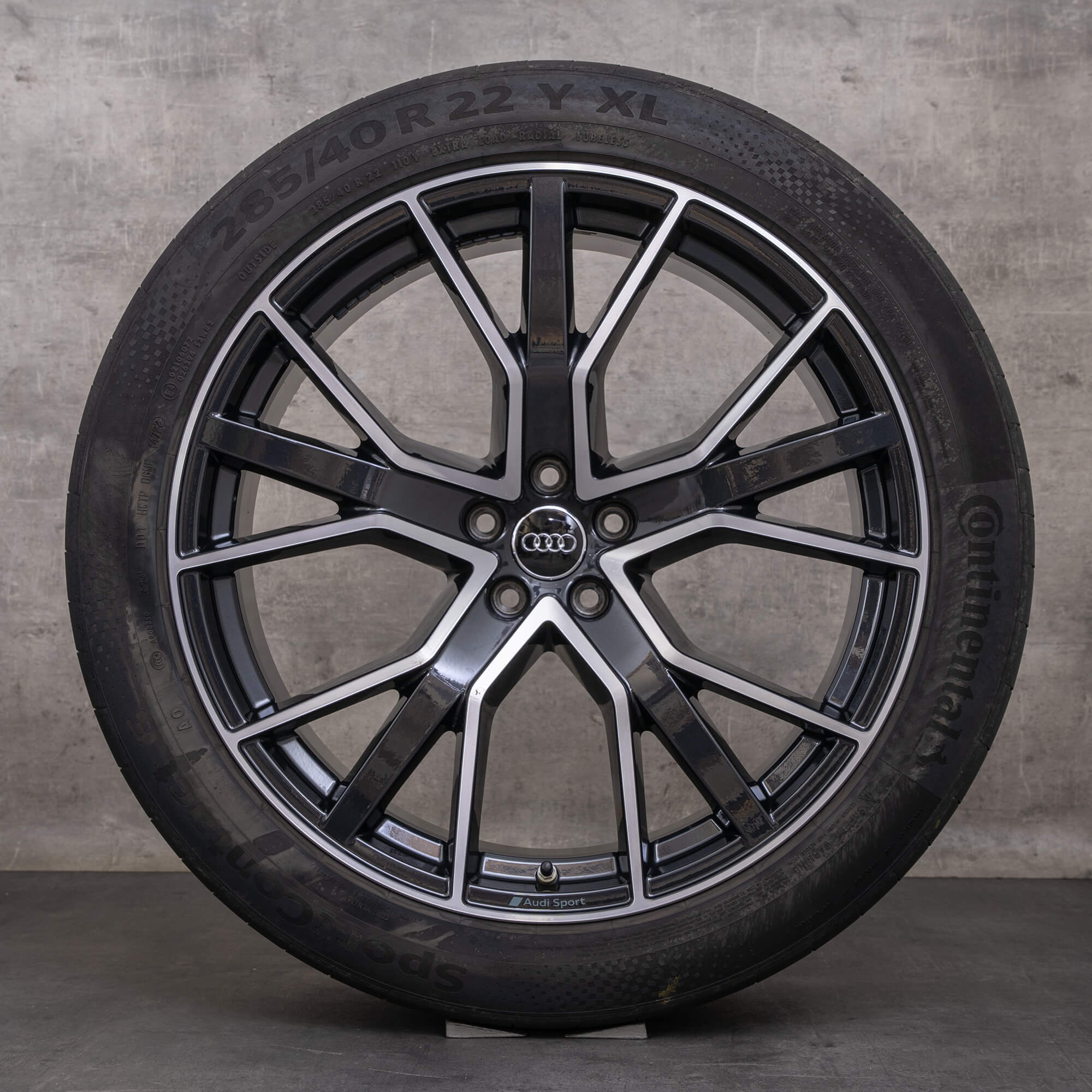 OEM Audi Q8 SQ8 snow tire packages 22 inch 4M8 rims 4M8601025Q black metallic polished
