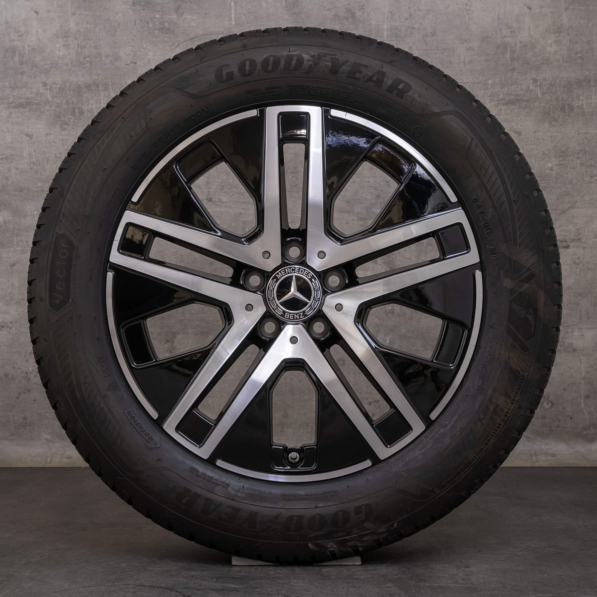 Original Mercedes Benz GLA GLB Felgen 18 Zoll H247 X247 Allwetterreifen A2474012700 schwarz glanzgedreht