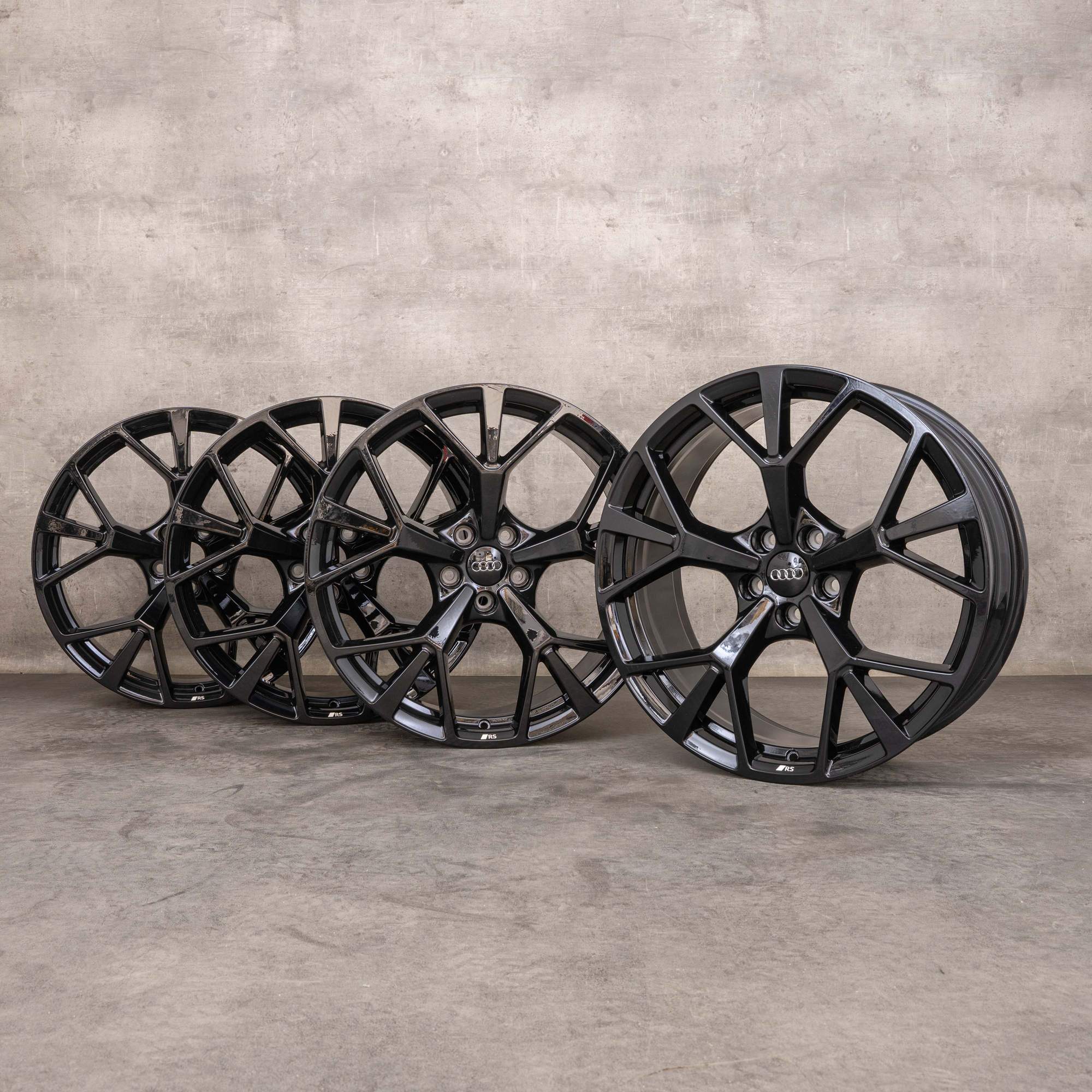Original Audi Q3 RSQ3 Felgen 20 Zoll F3 FJ 83H601025K schwarz glanz