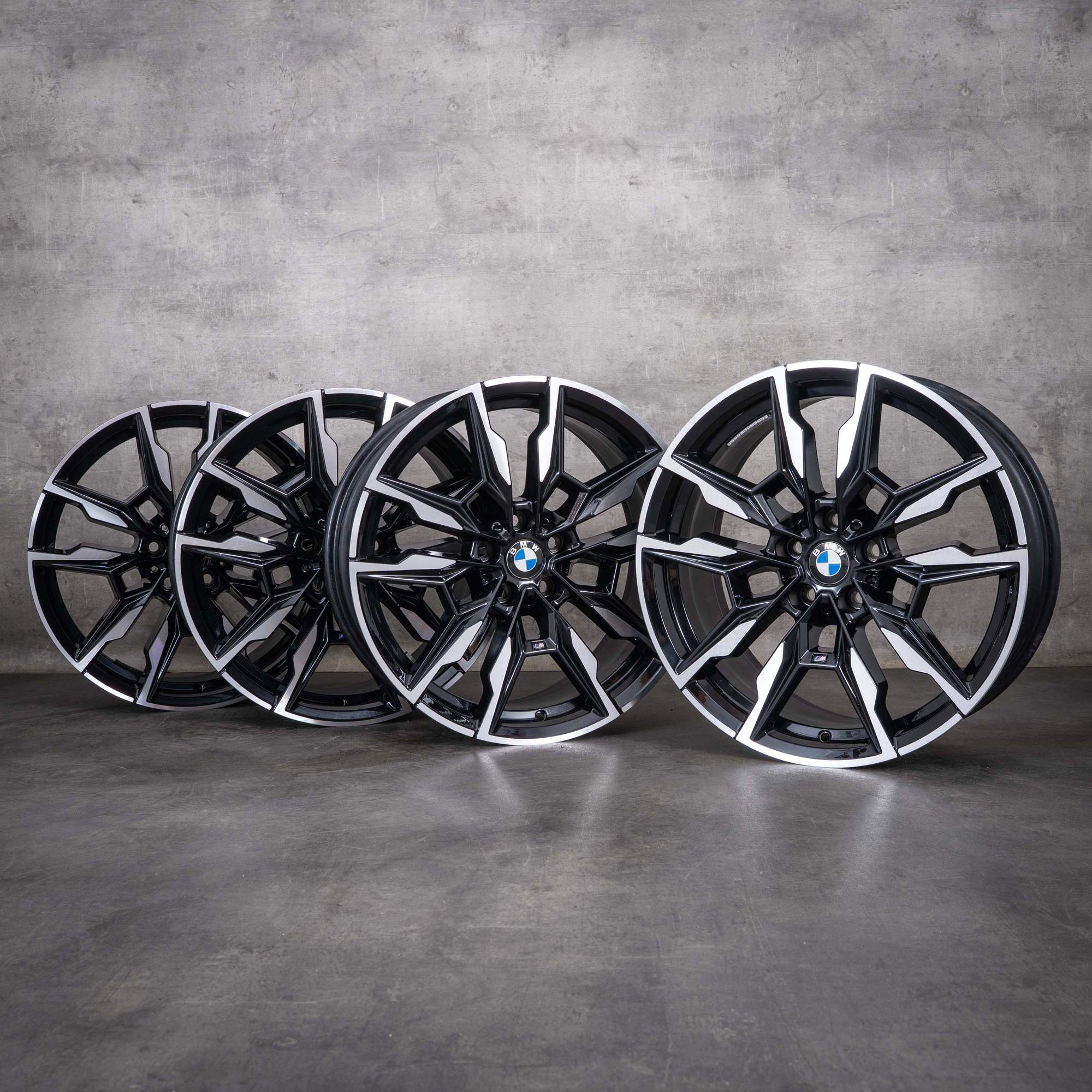 OEM BMW 4 Series i4 19-inch G26 Gran Coupe Styling 861 M 8089227 8089228 Black diamond cut