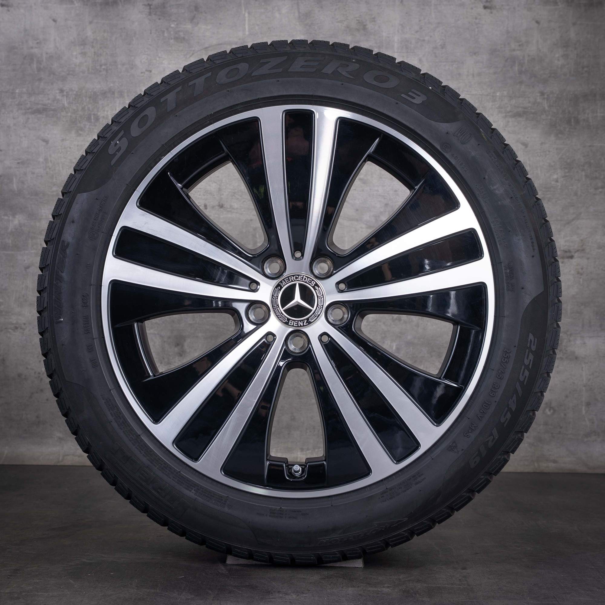 OEM Mercedes-Benz EQE 19inch V295 winter wheels A2954011200 black front diamond cut - wheel 2 of 4
