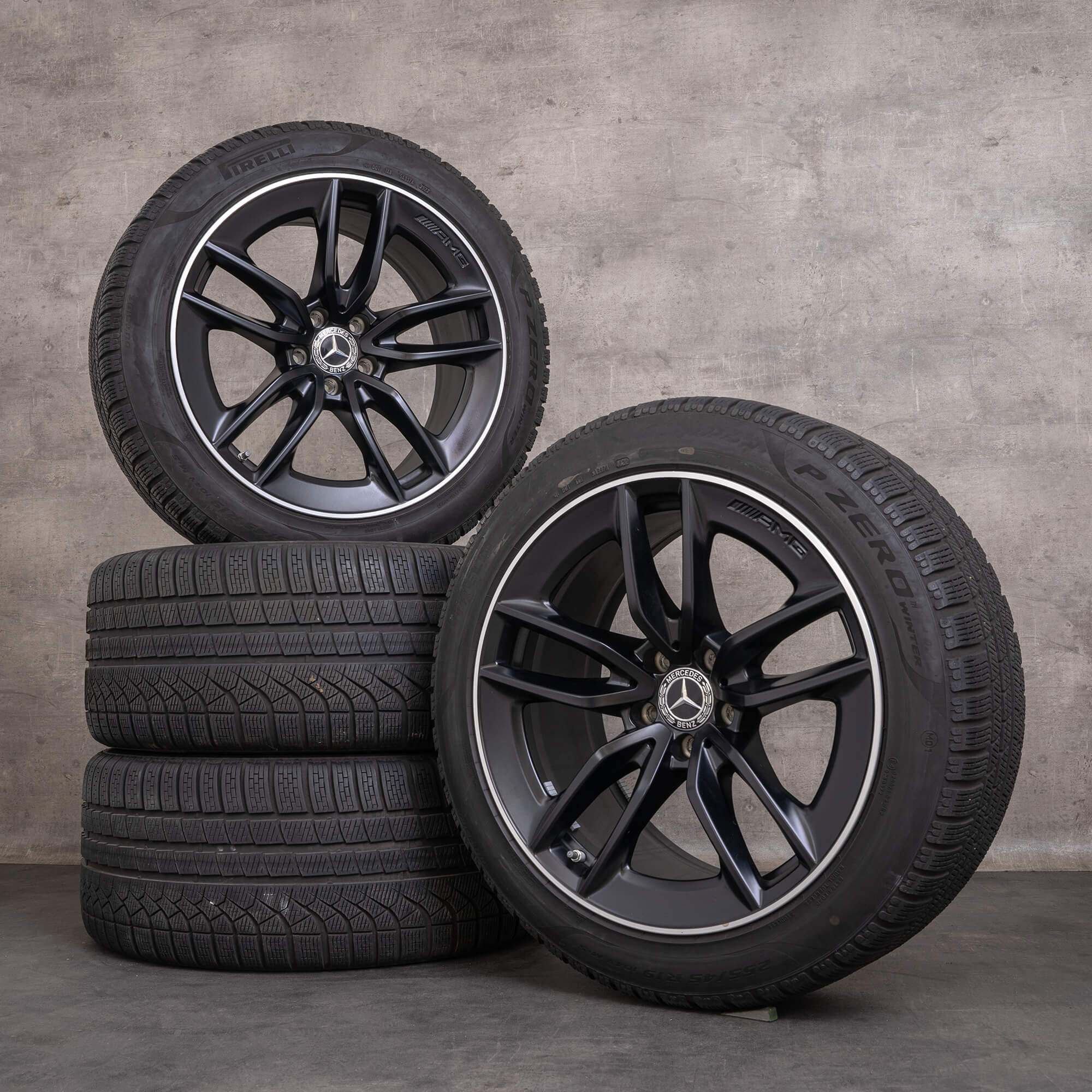 Originální 19palcová alu kola Mercedes Benz GT 43 53 63 & S 4Matic AMG Winterrder X290 4-Trer A2904010200 s černým saténovým povrchem
