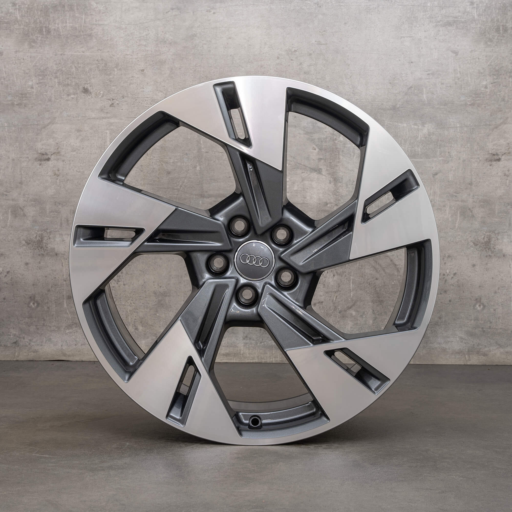 Audi e-tron Q8 GE 20 inch rims dynamics 4KE601025T