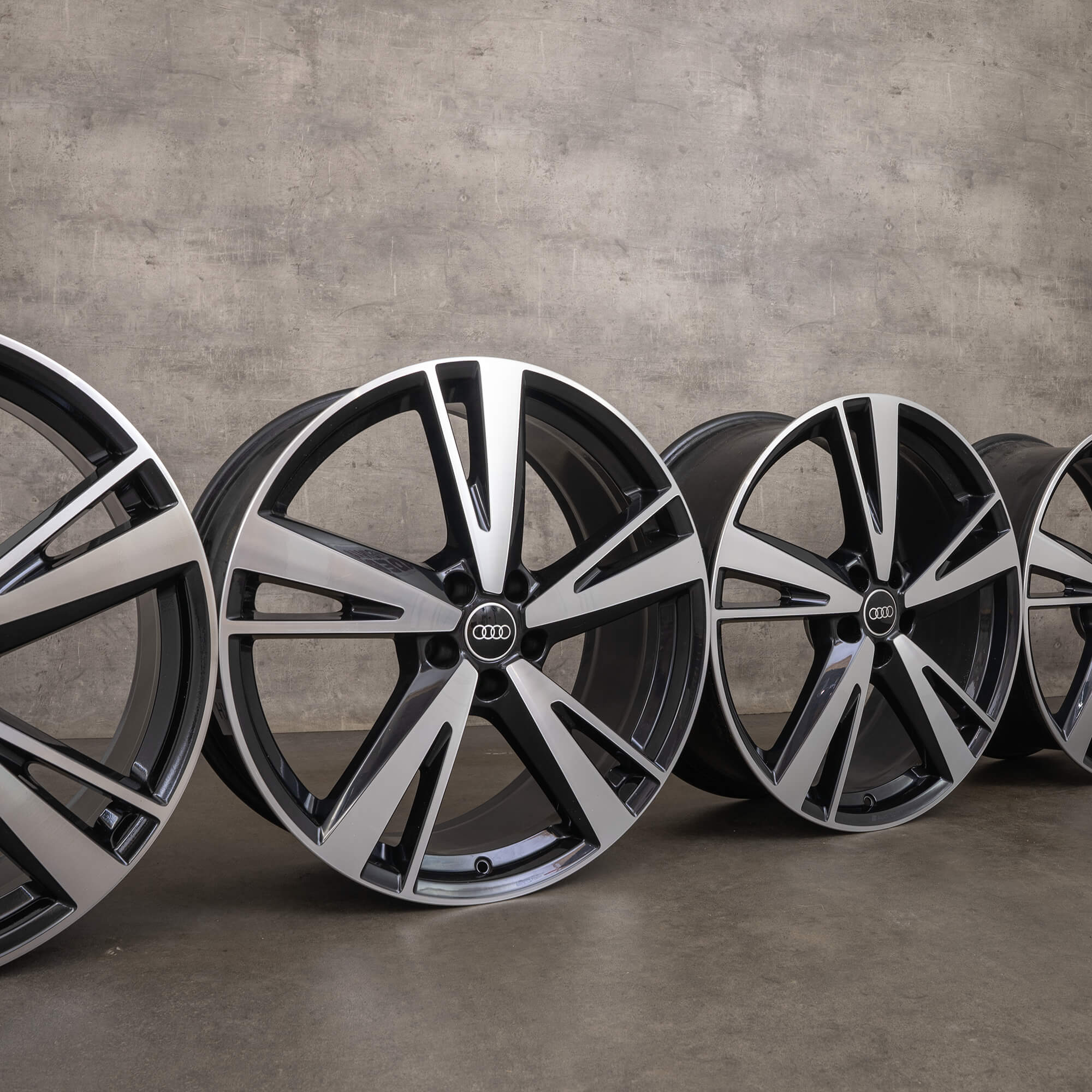 Original Audi A6 S6 Jantes 21 pouces 4K C8 4K0601025AG Blade noir brillant NEUF