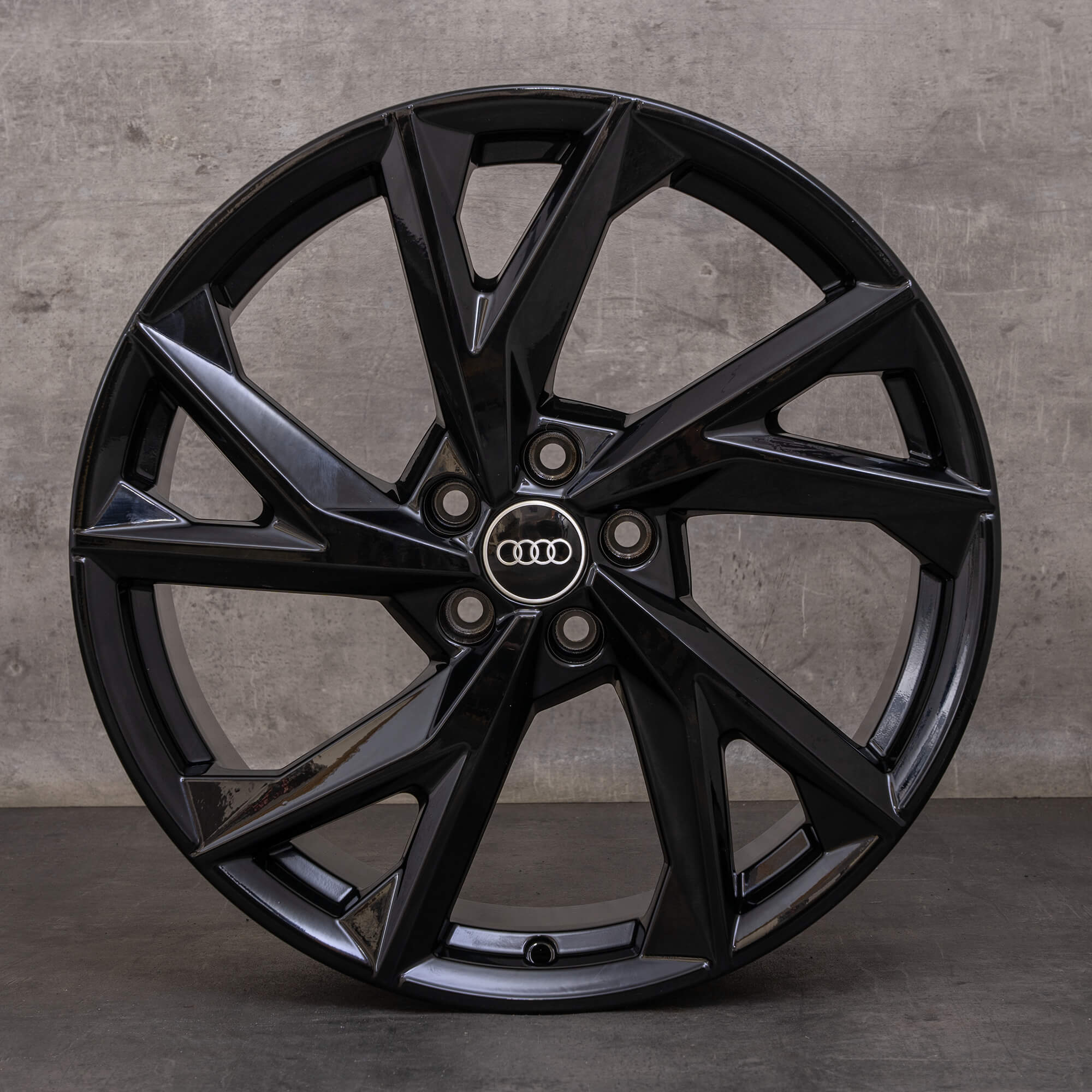 Oryginał Audi R8 koła zimowe 20 cali 4S felgi 4S0601025CA 4S0601025CC czarne polerowane NOWOŚĆ